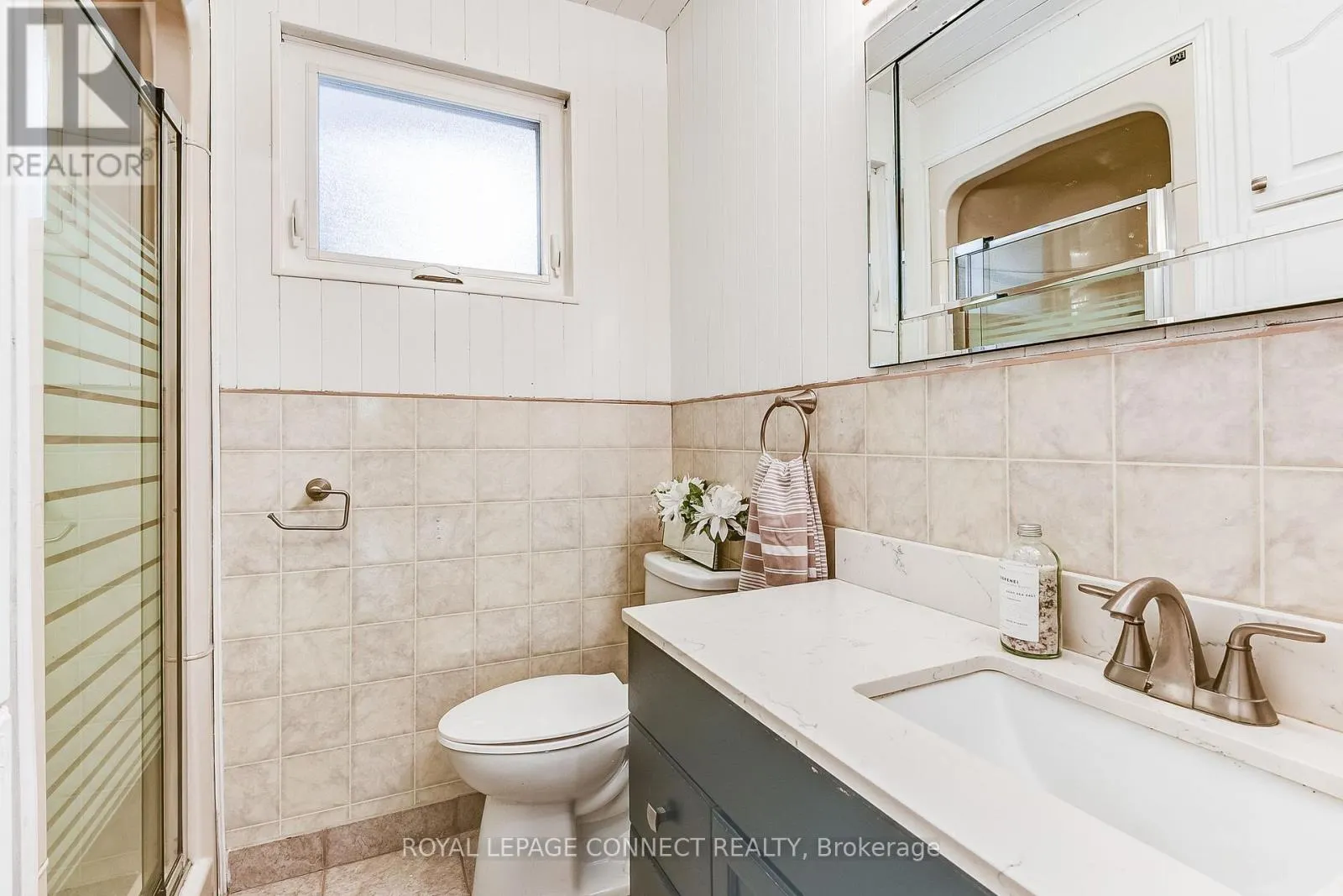 53 GLORY CRESCENT