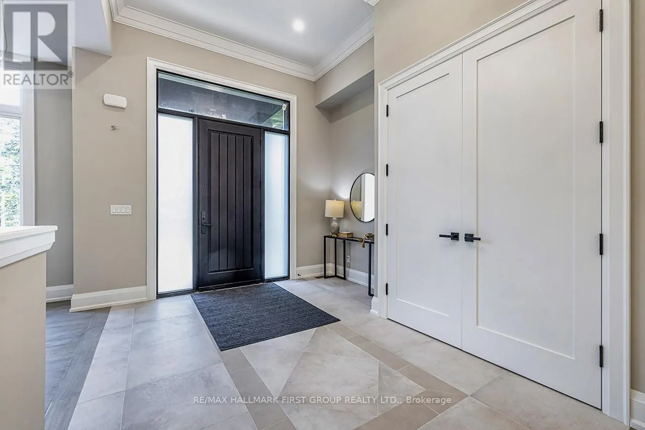 10 PHILIPS ROAD