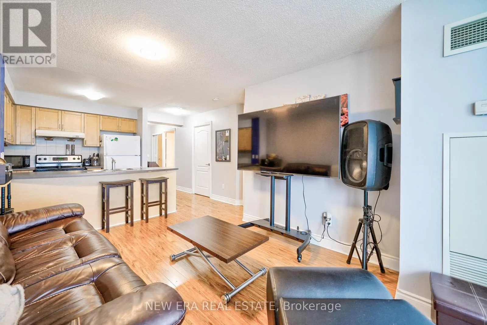 3105 - 60 BRIAN HARRISON WAY