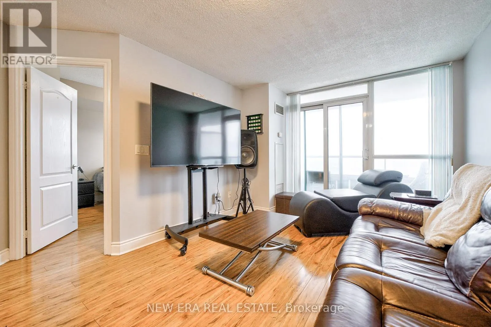 3105 - 60 BRIAN HARRISON WAY