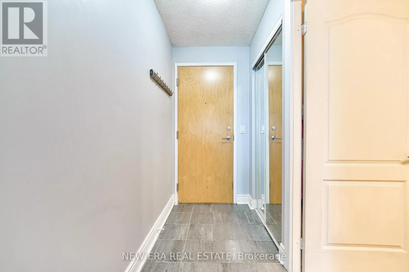 3105 - 60 BRIAN HARRISON WAY
