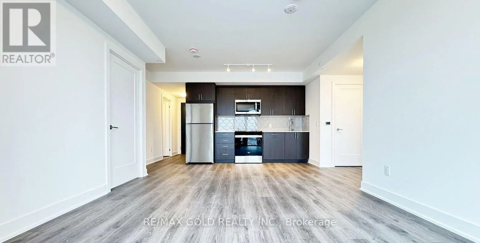 1206 - 2545 SIMCOE STREET N