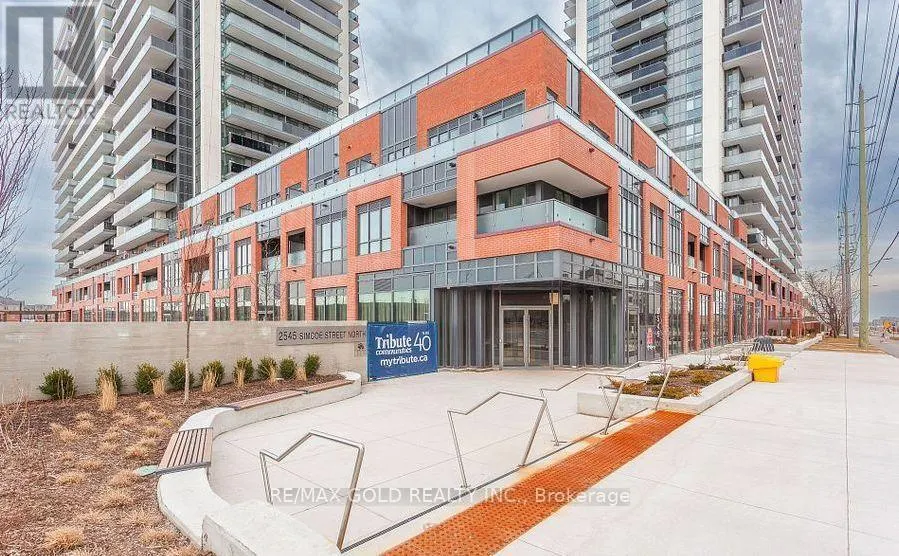 1206 - 2545 SIMCOE STREET N