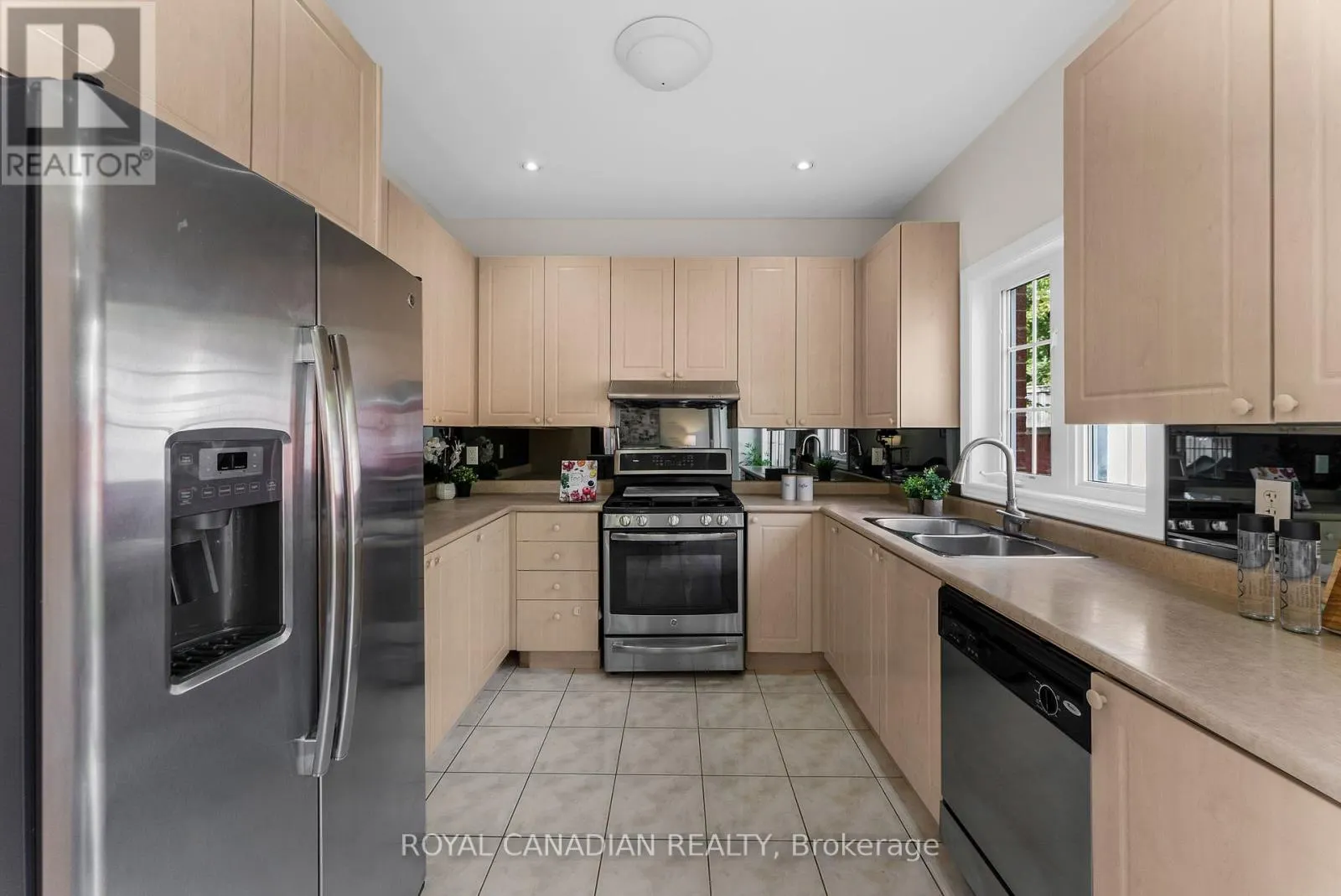 70 MORLAND CRESCENT