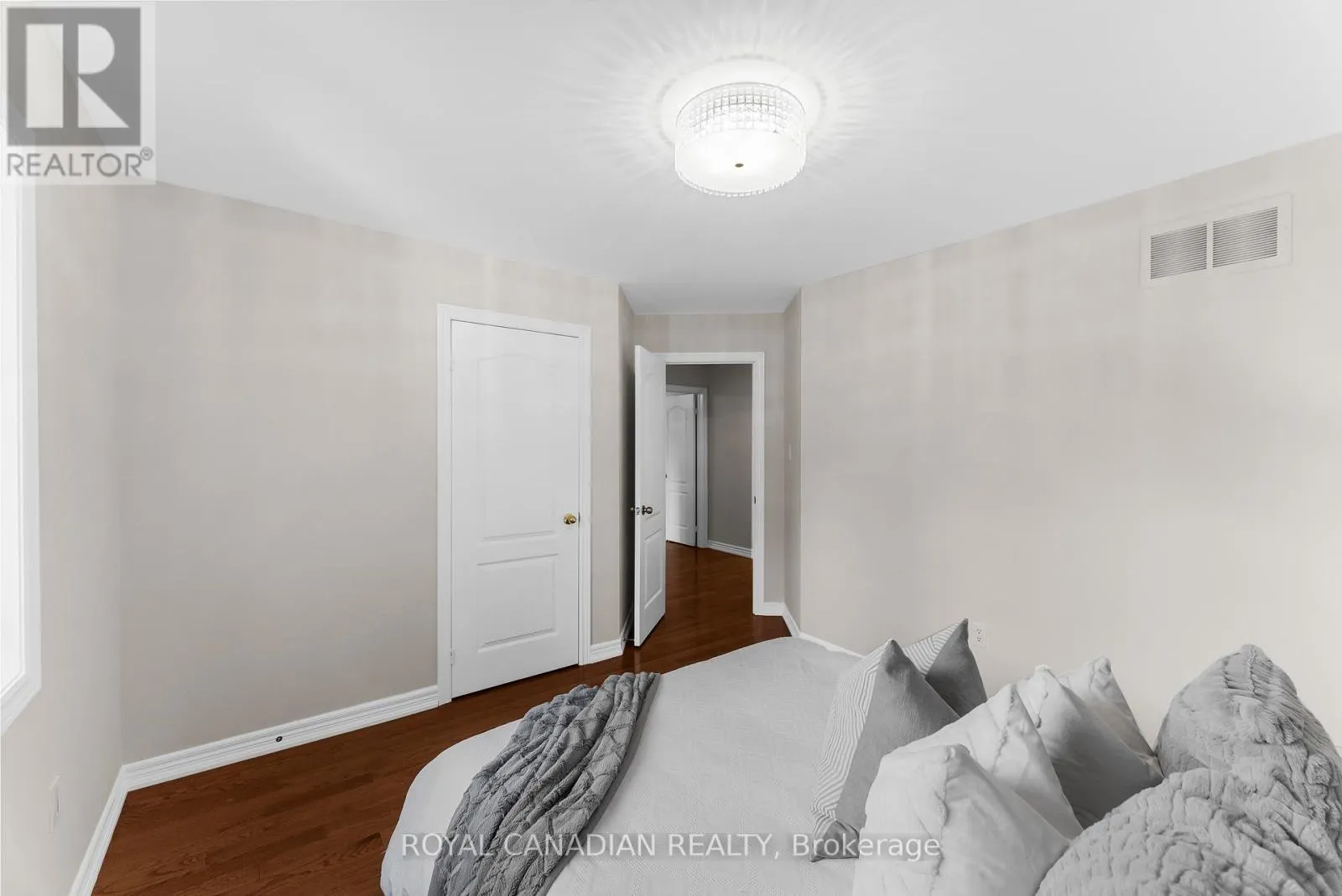 70 MORLAND CRESCENT
