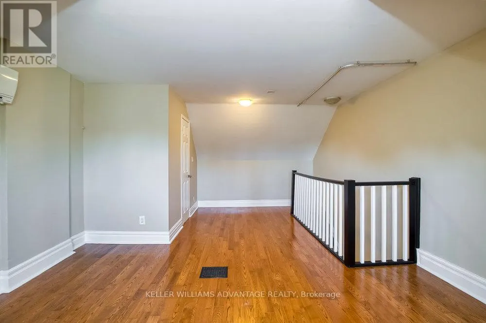 218 BROADVIEW AVENUE
