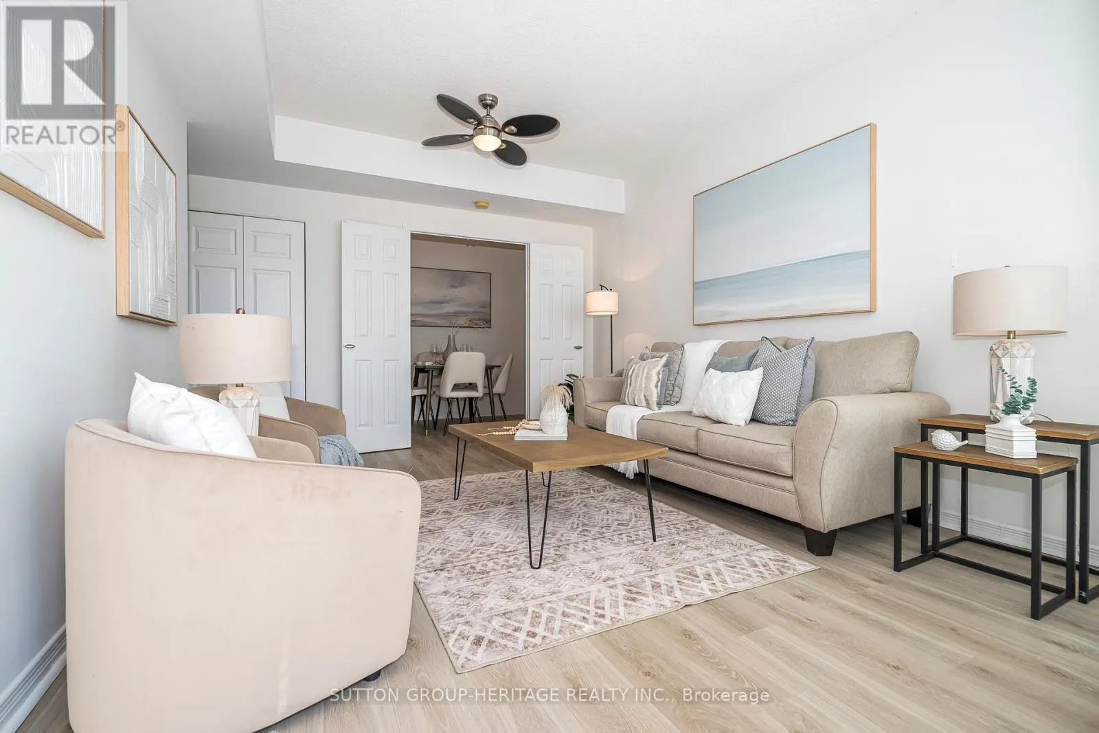 A02 - 340 WATSON STREET W