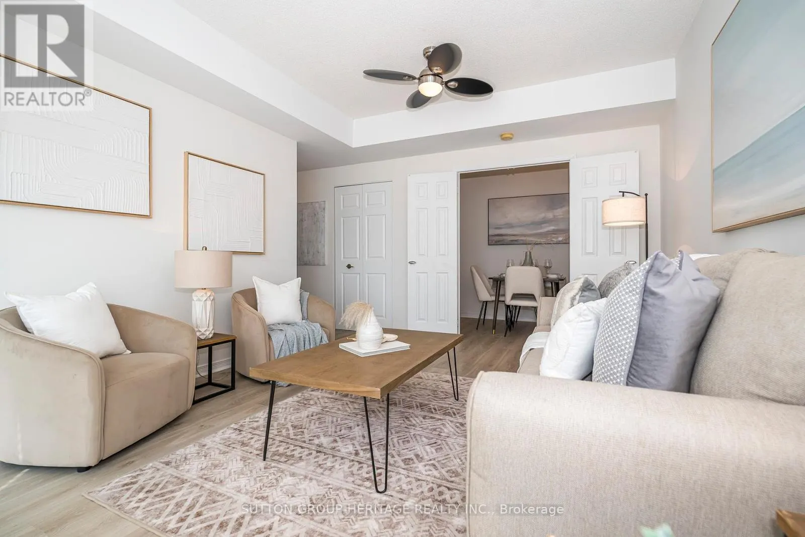 A02 - 340 WATSON STREET W