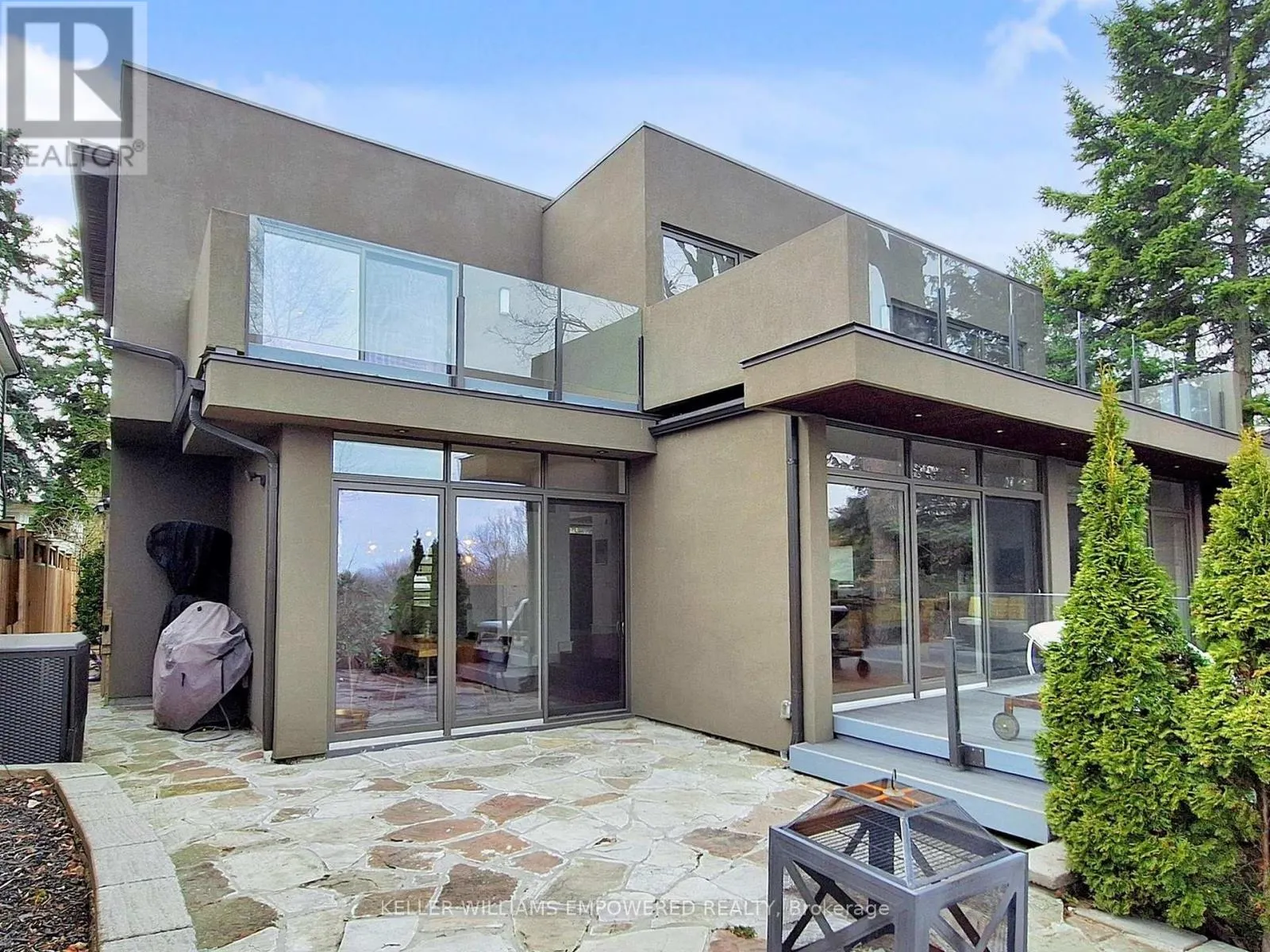 9 FENWOOD HEIGHTS