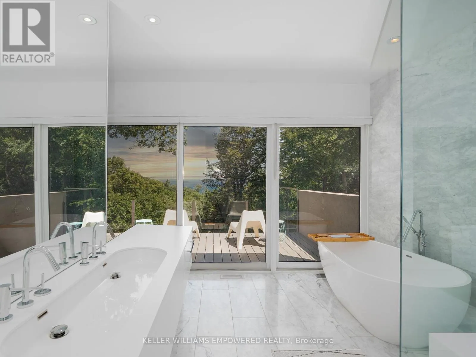 9 FENWOOD HEIGHTS