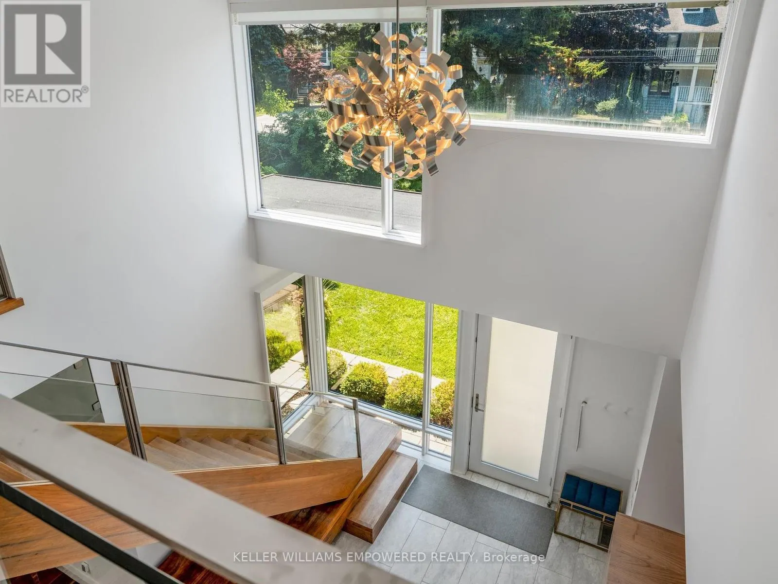 9 FENWOOD HEIGHTS