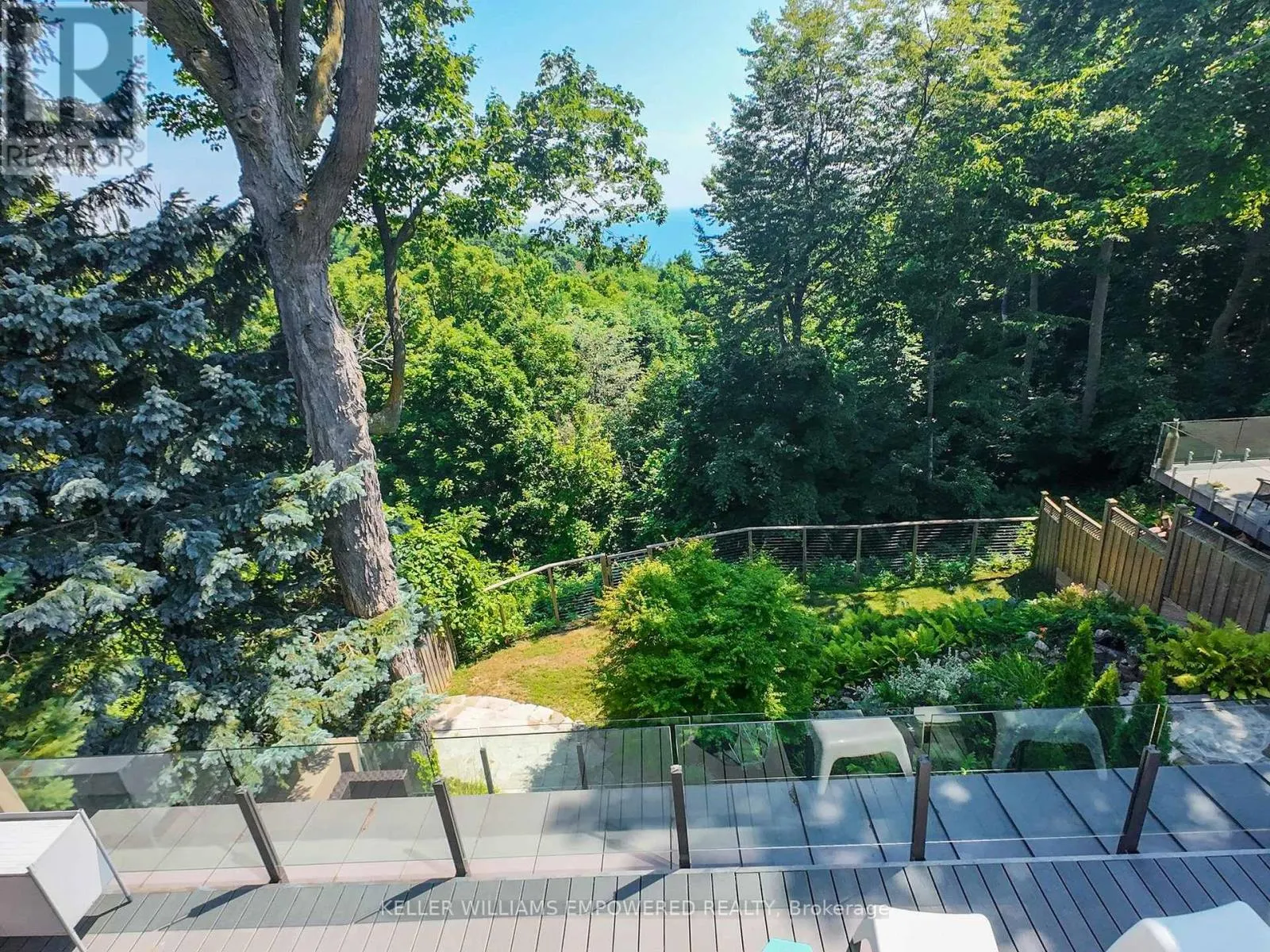 9 FENWOOD HEIGHTS