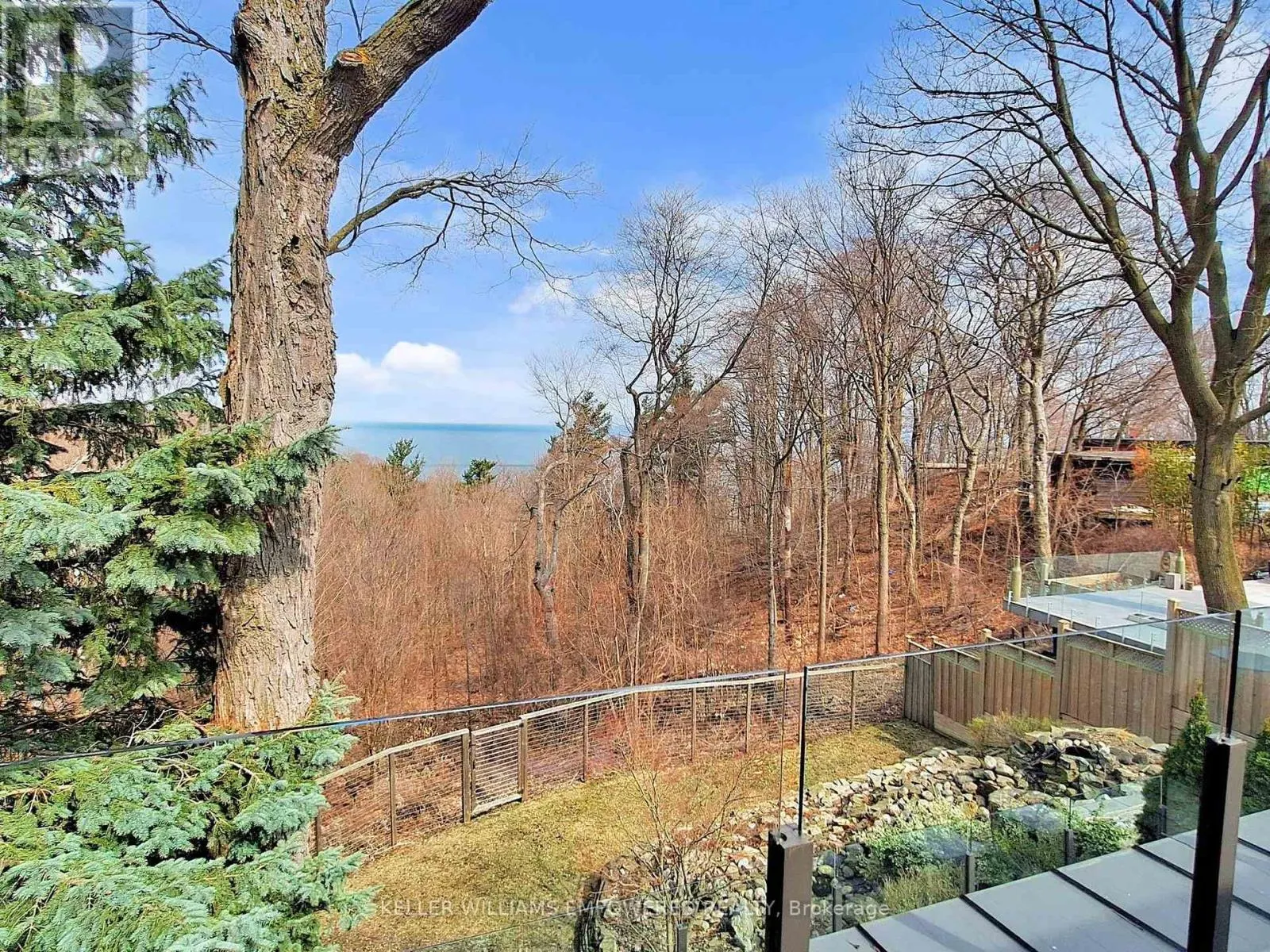 9 FENWOOD HEIGHTS