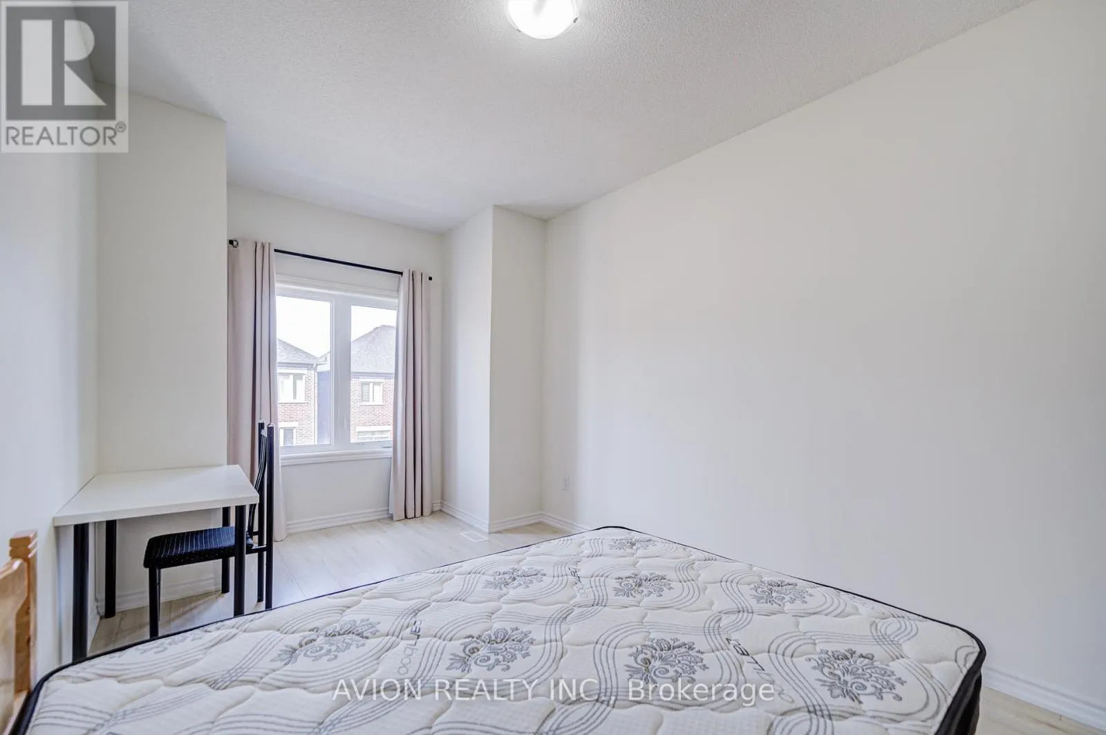 261 CORONATION ROAD