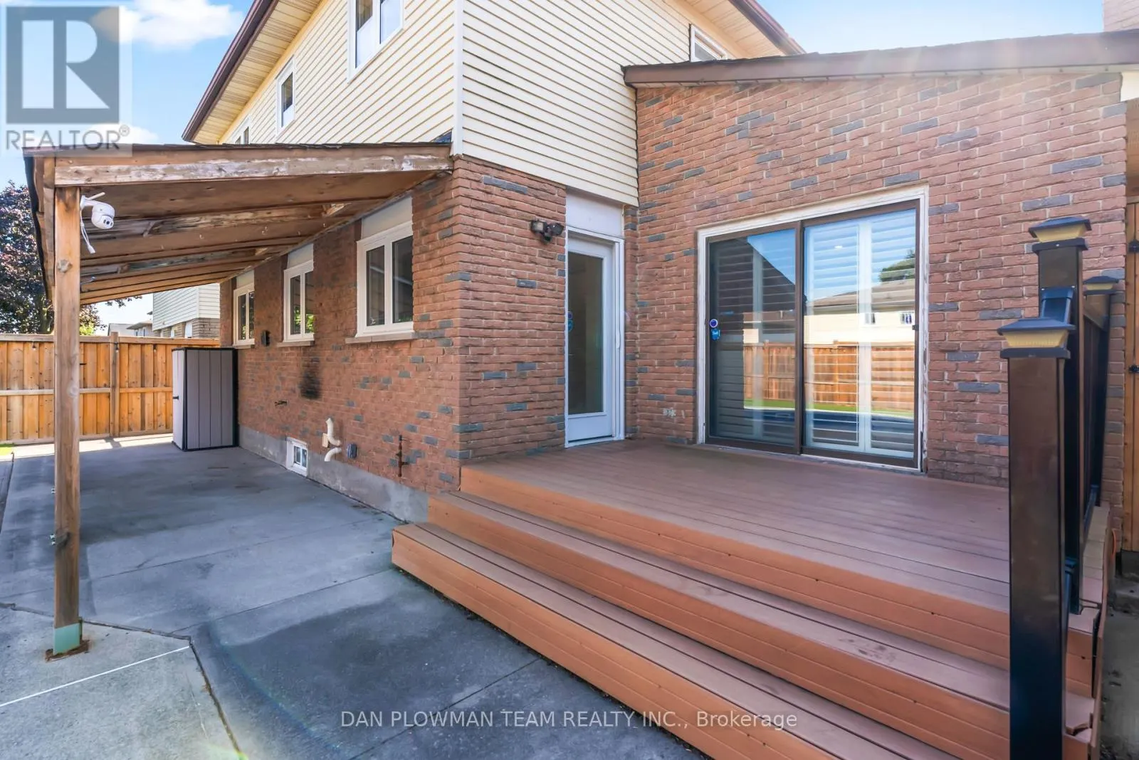 3 HAWKSTONE CRESCENT