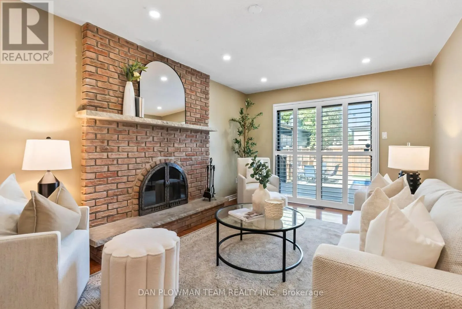 3 HAWKSTONE CRESCENT