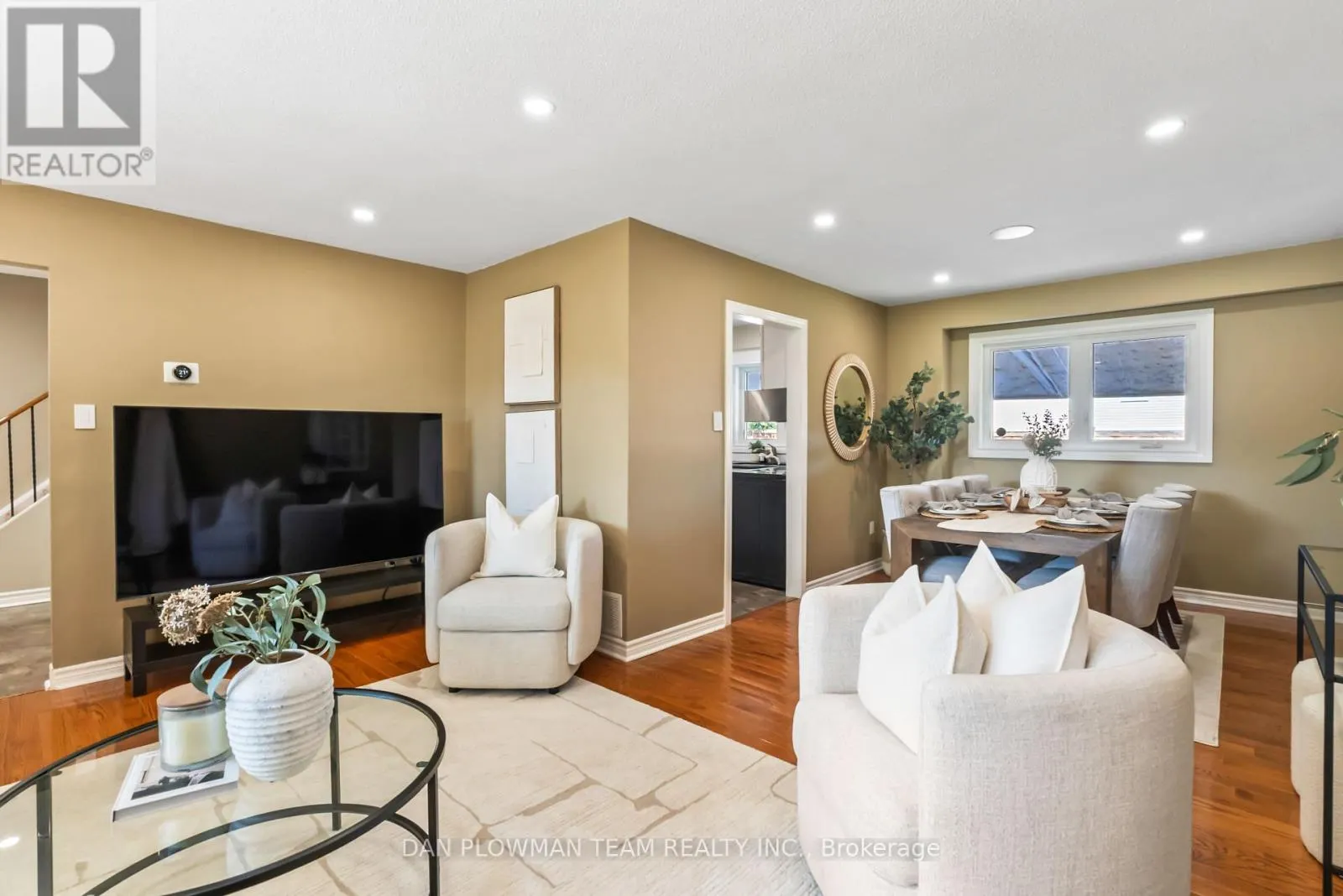 3 HAWKSTONE CRESCENT
