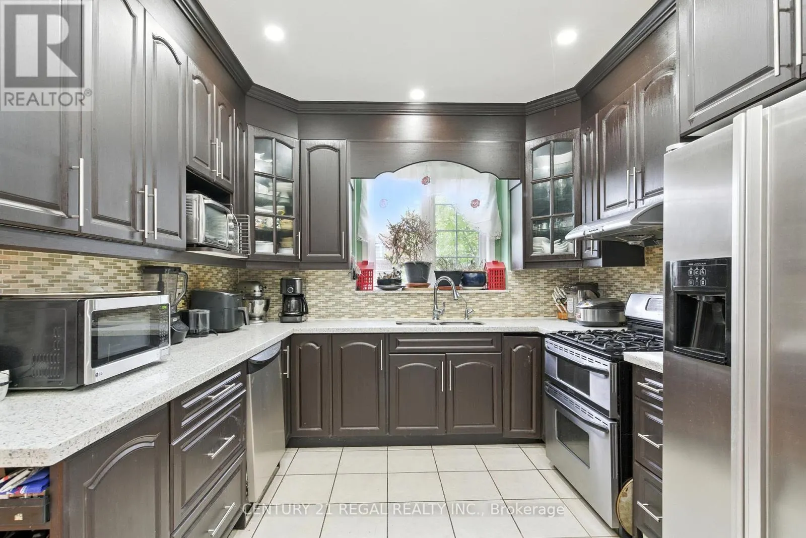 3 OSPREY COURT