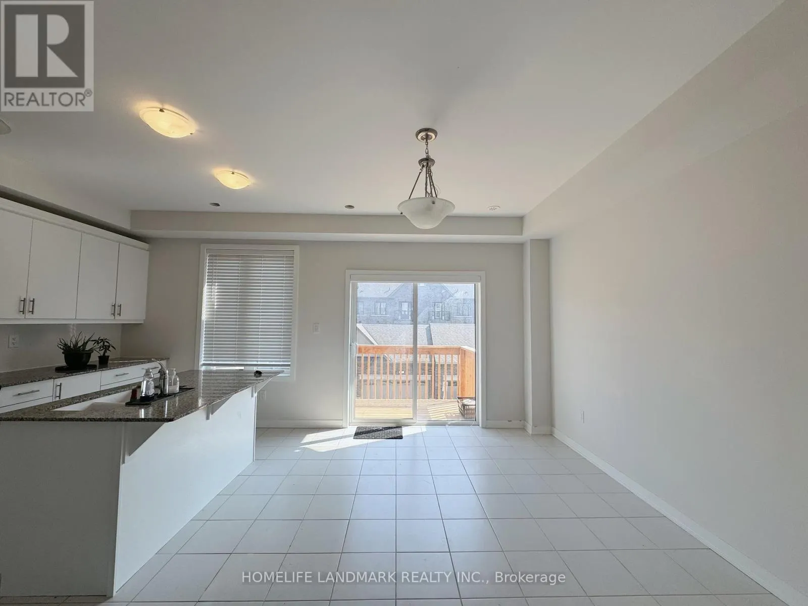 52 SELFRIDGE WAY