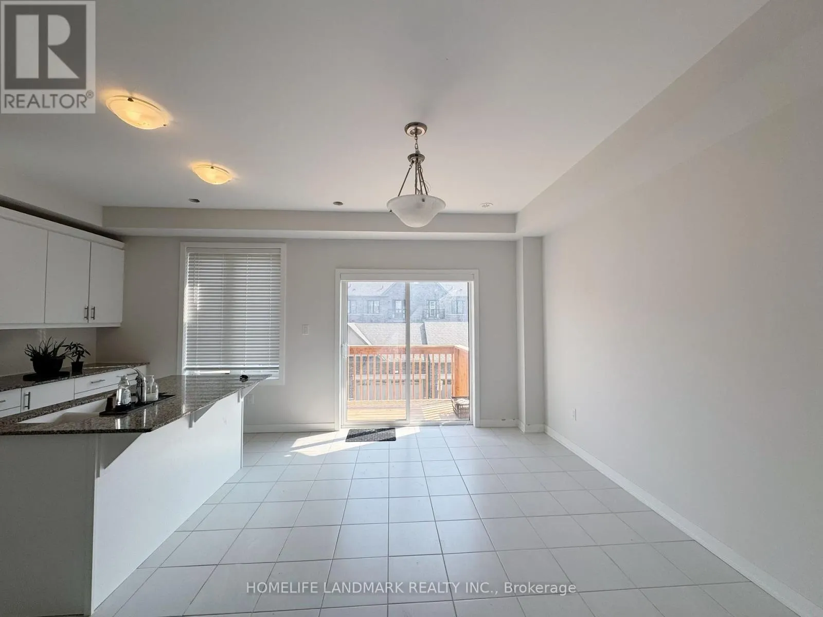 52 SELFRIDGE WAY