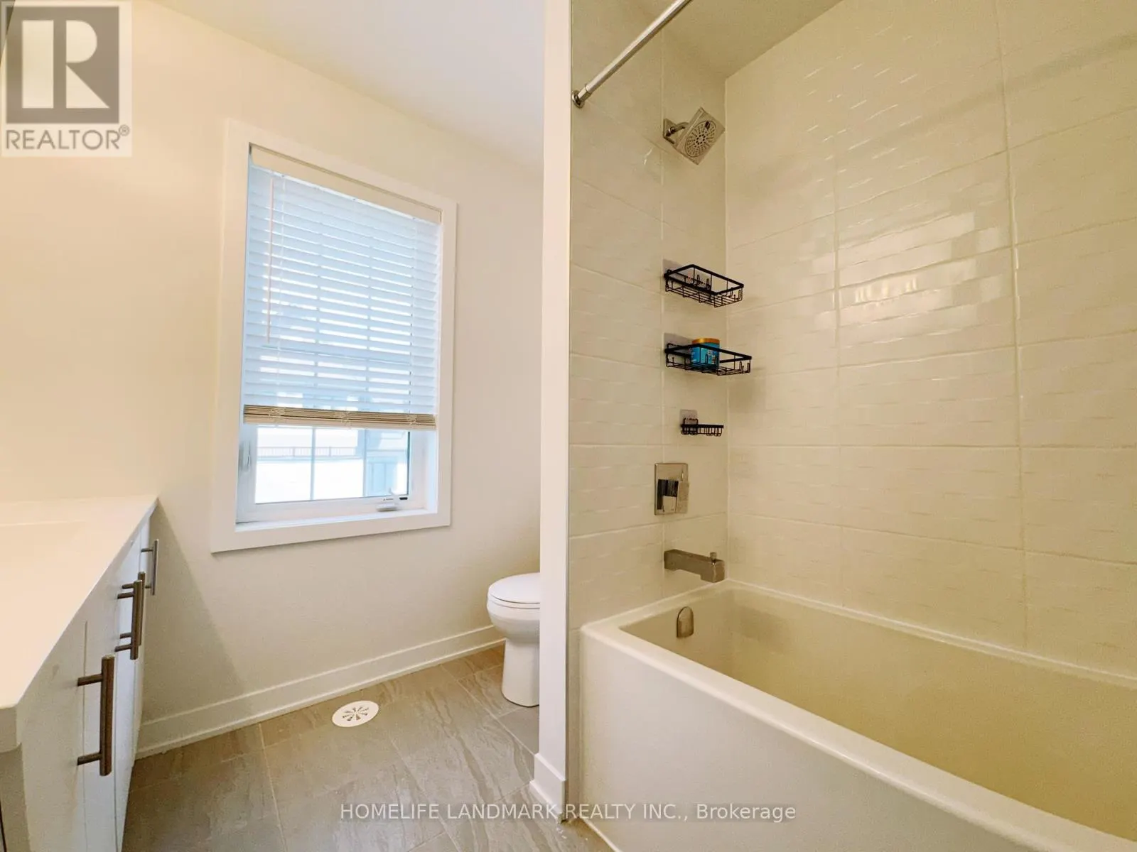 52 SELFRIDGE WAY