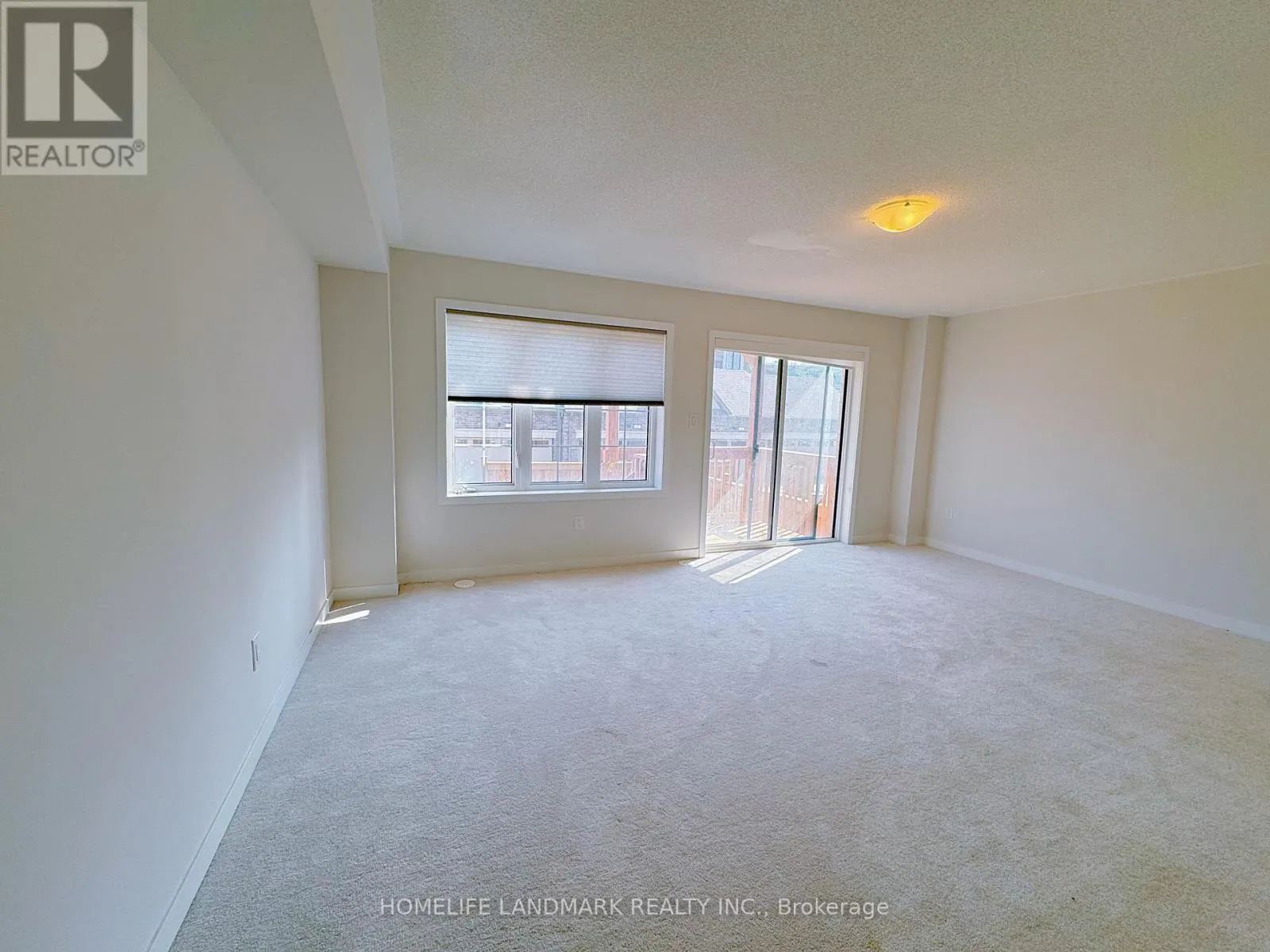 52 SELFRIDGE WAY