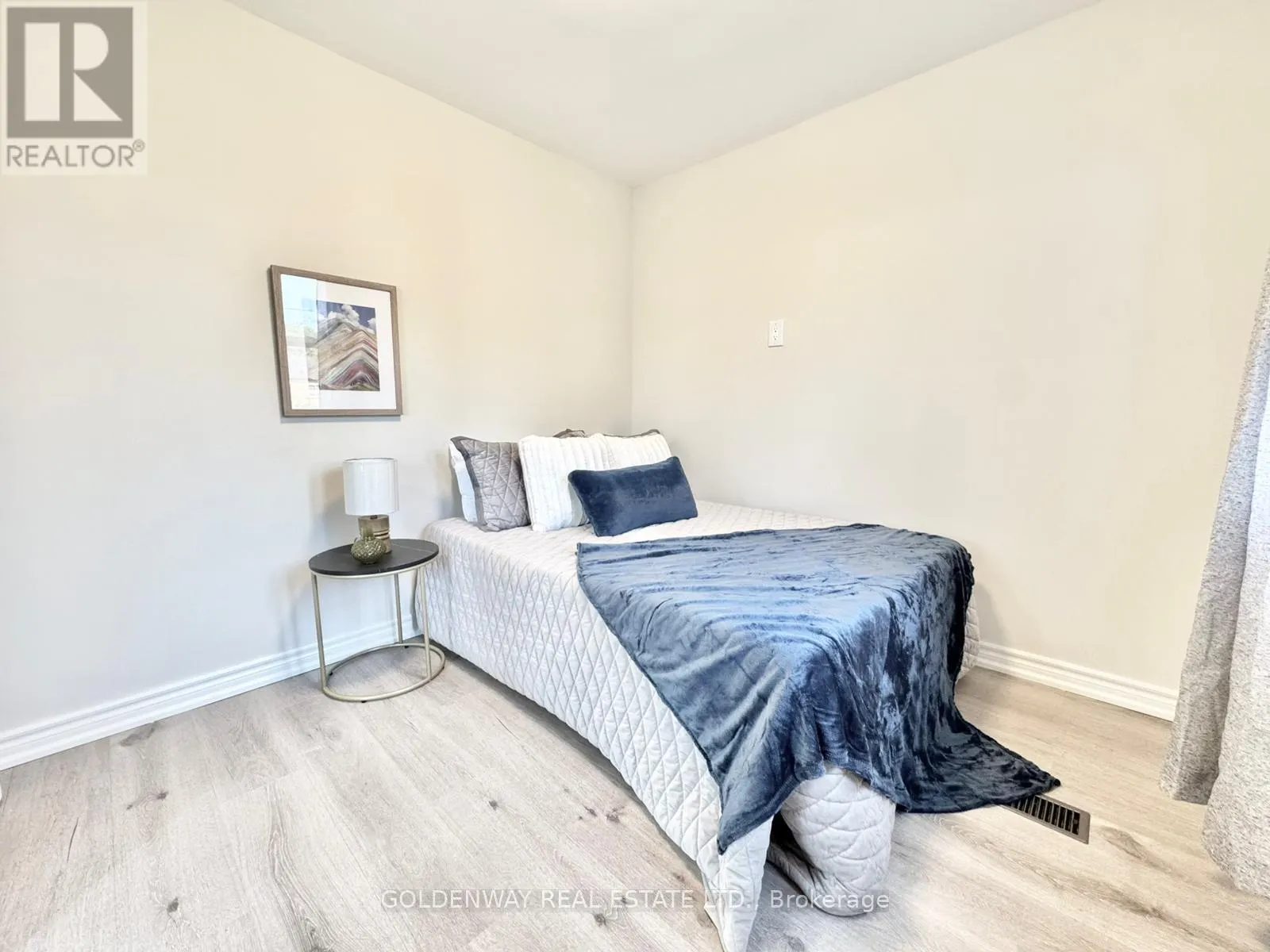 1286 CEDAR STREET