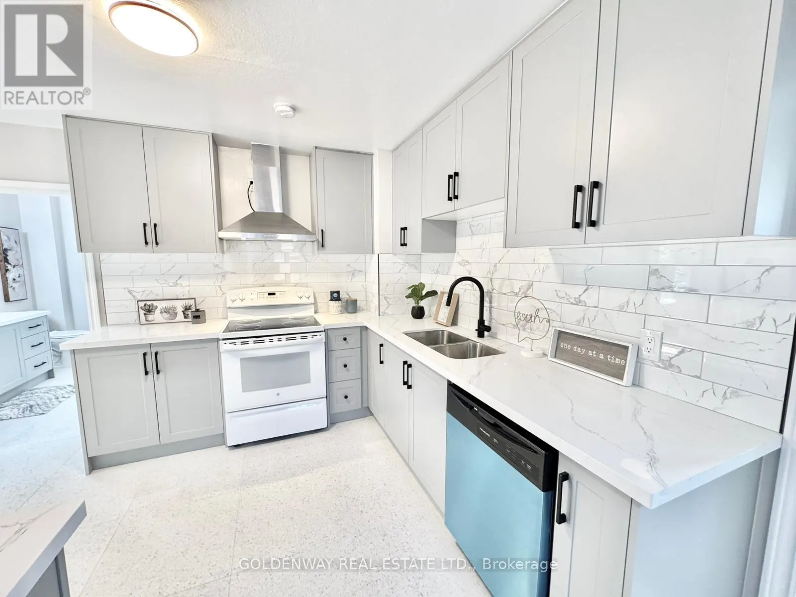 1286 CEDAR STREET