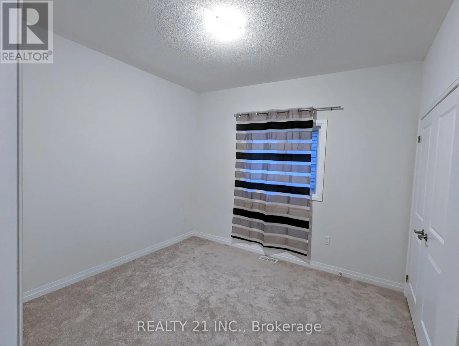 5 ARKSEY STREET
