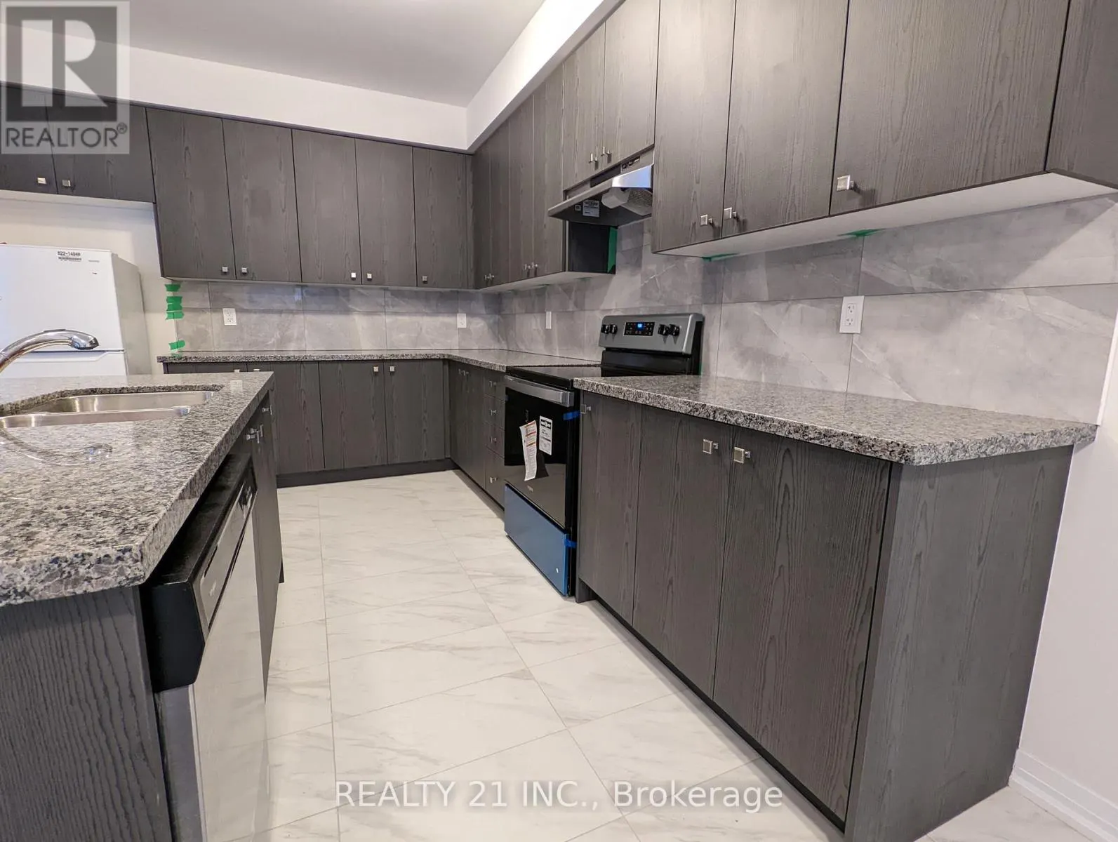 5 ARKSEY STREET