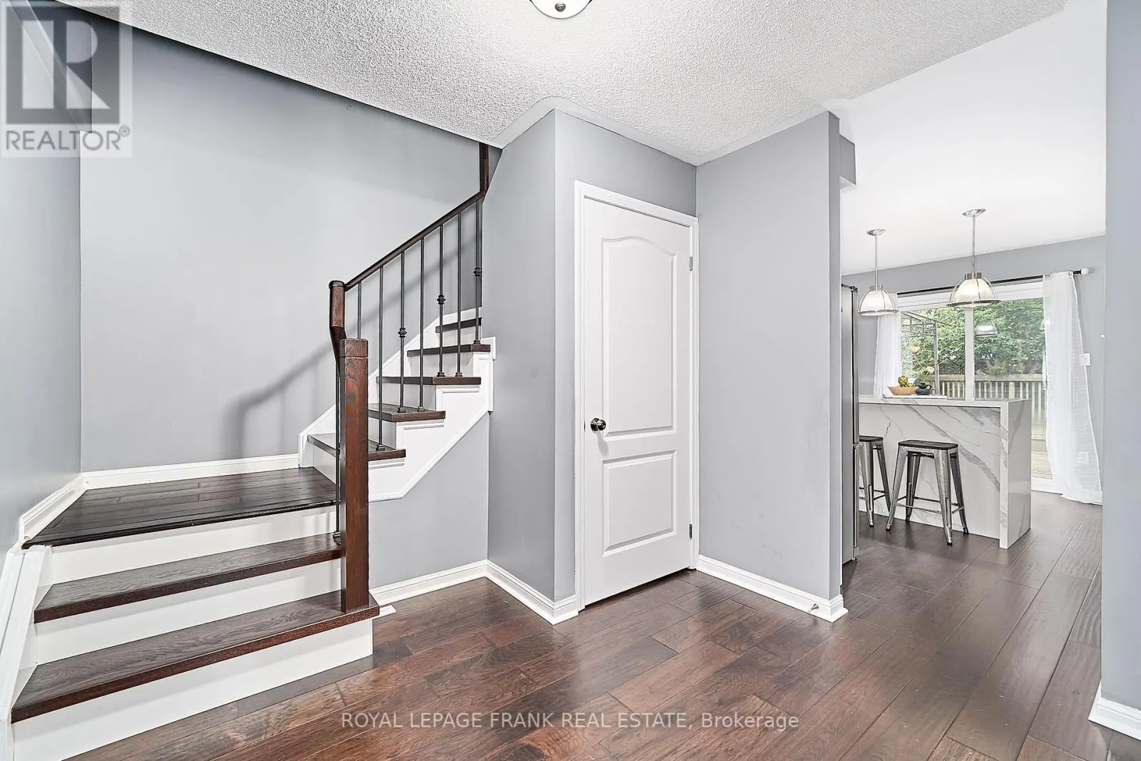 29 CARVETH CRESCENT