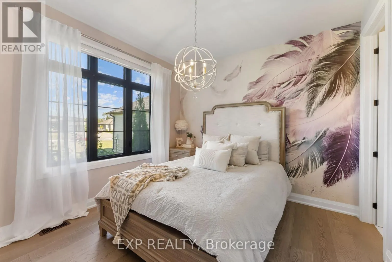 63 CHARLES TILLEY CRESCENT