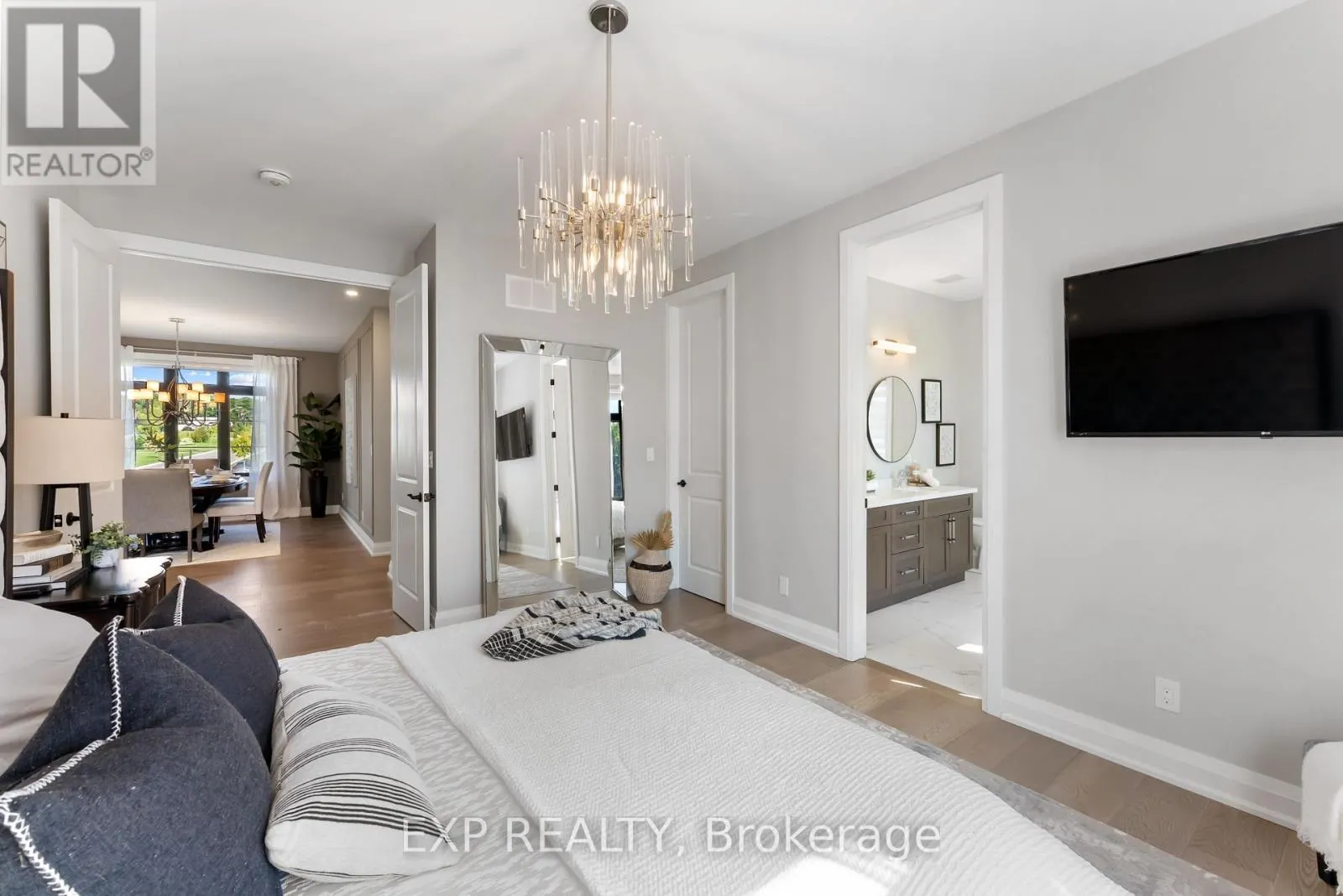 63 CHARLES TILLEY CRESCENT