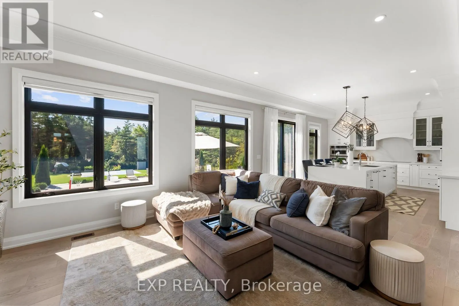 63 CHARLES TILLEY CRESCENT