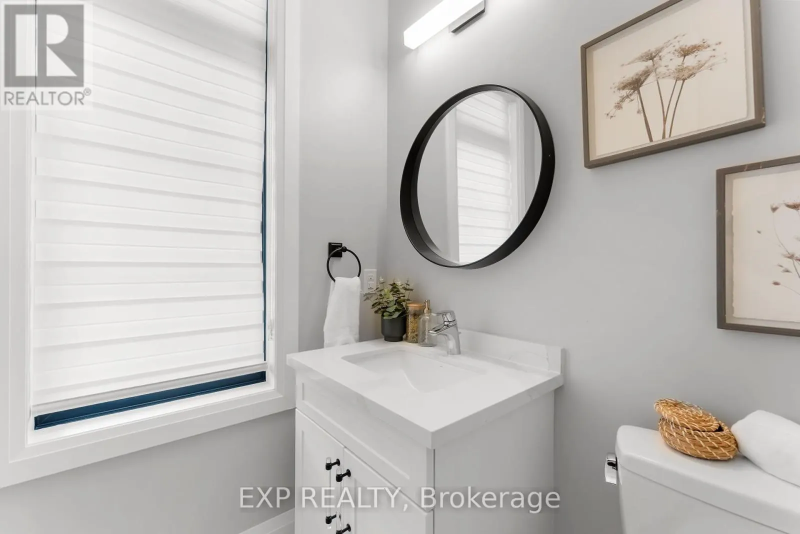 63 CHARLES TILLEY CRESCENT