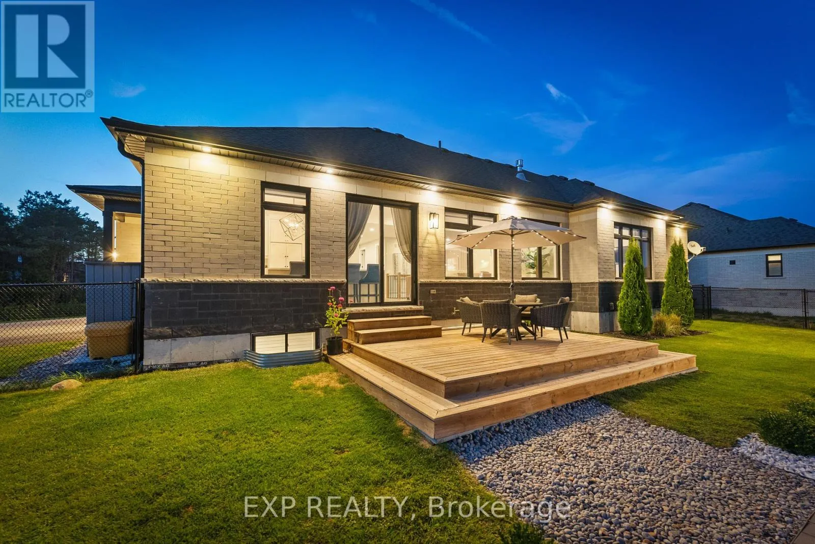 63 CHARLES TILLEY CRESCENT