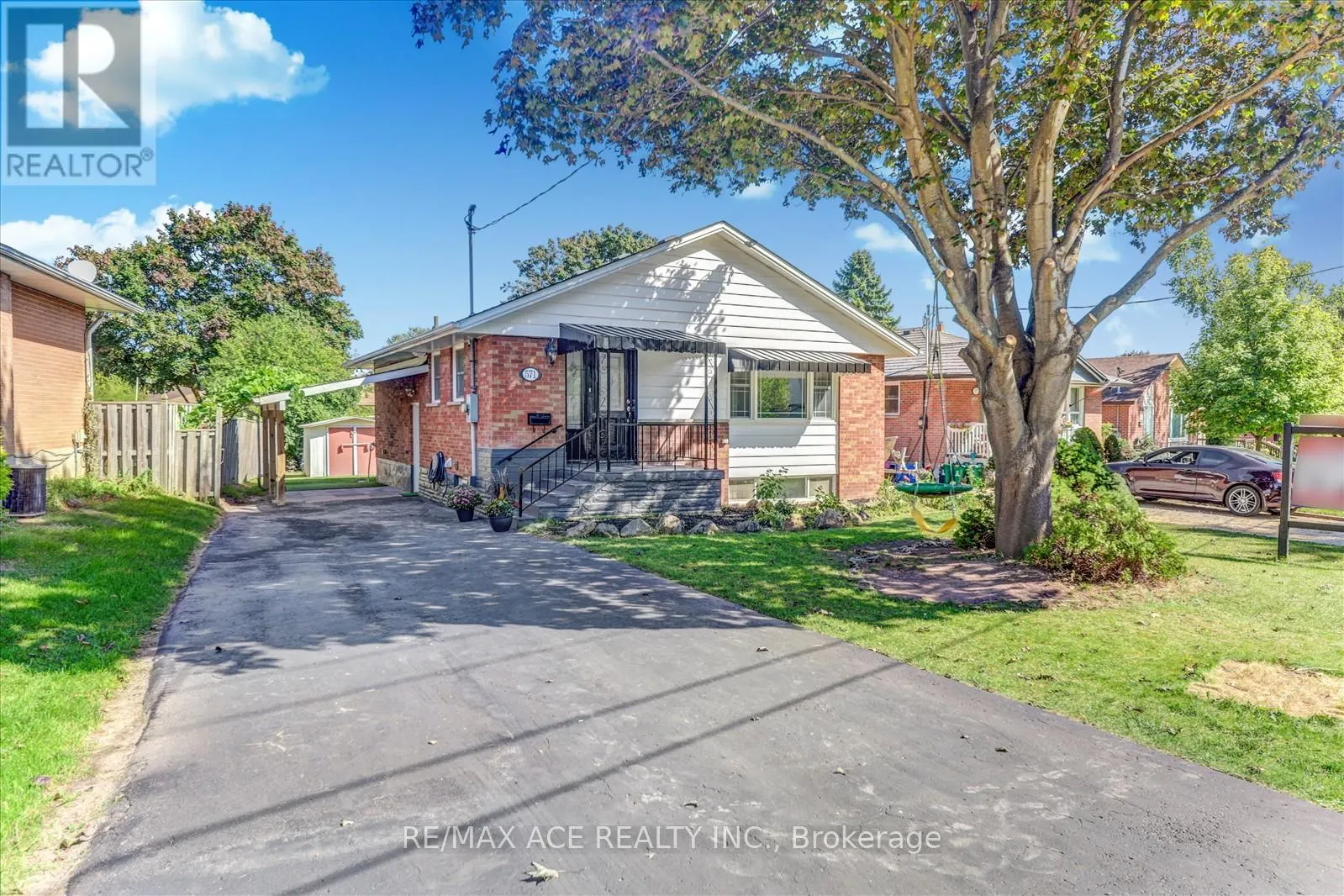 571 FAREWELL STREET