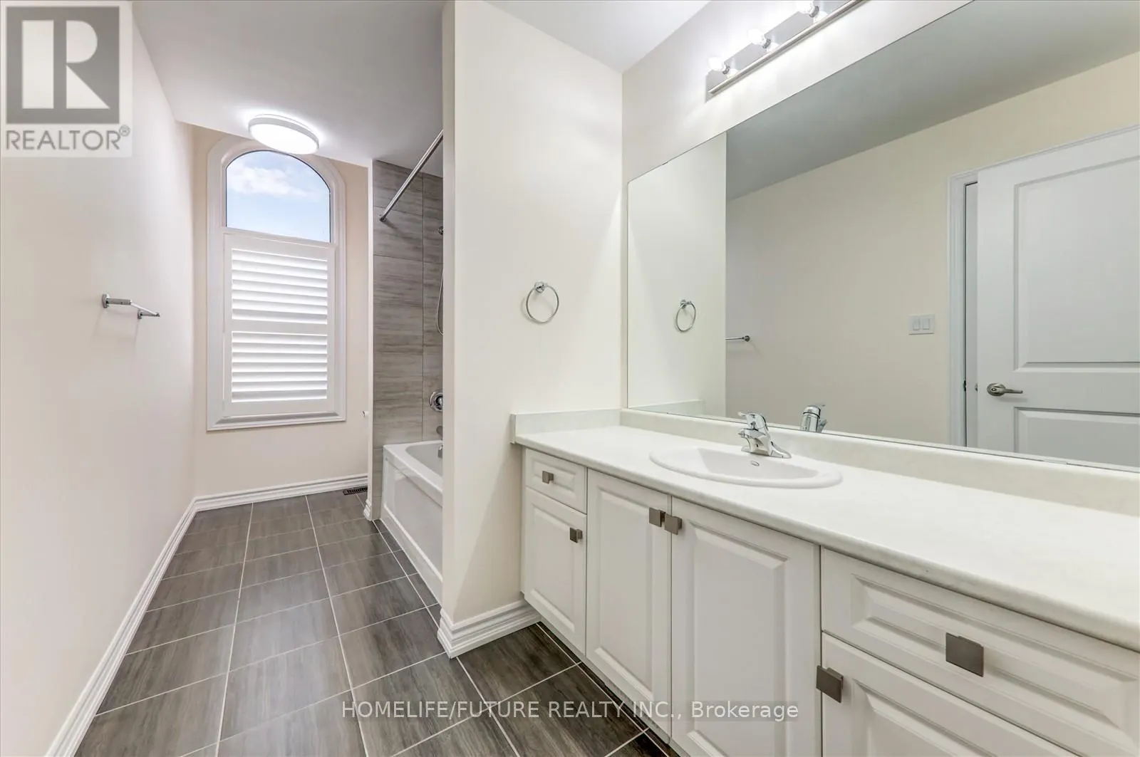 64 SWORDFISH DRIVE