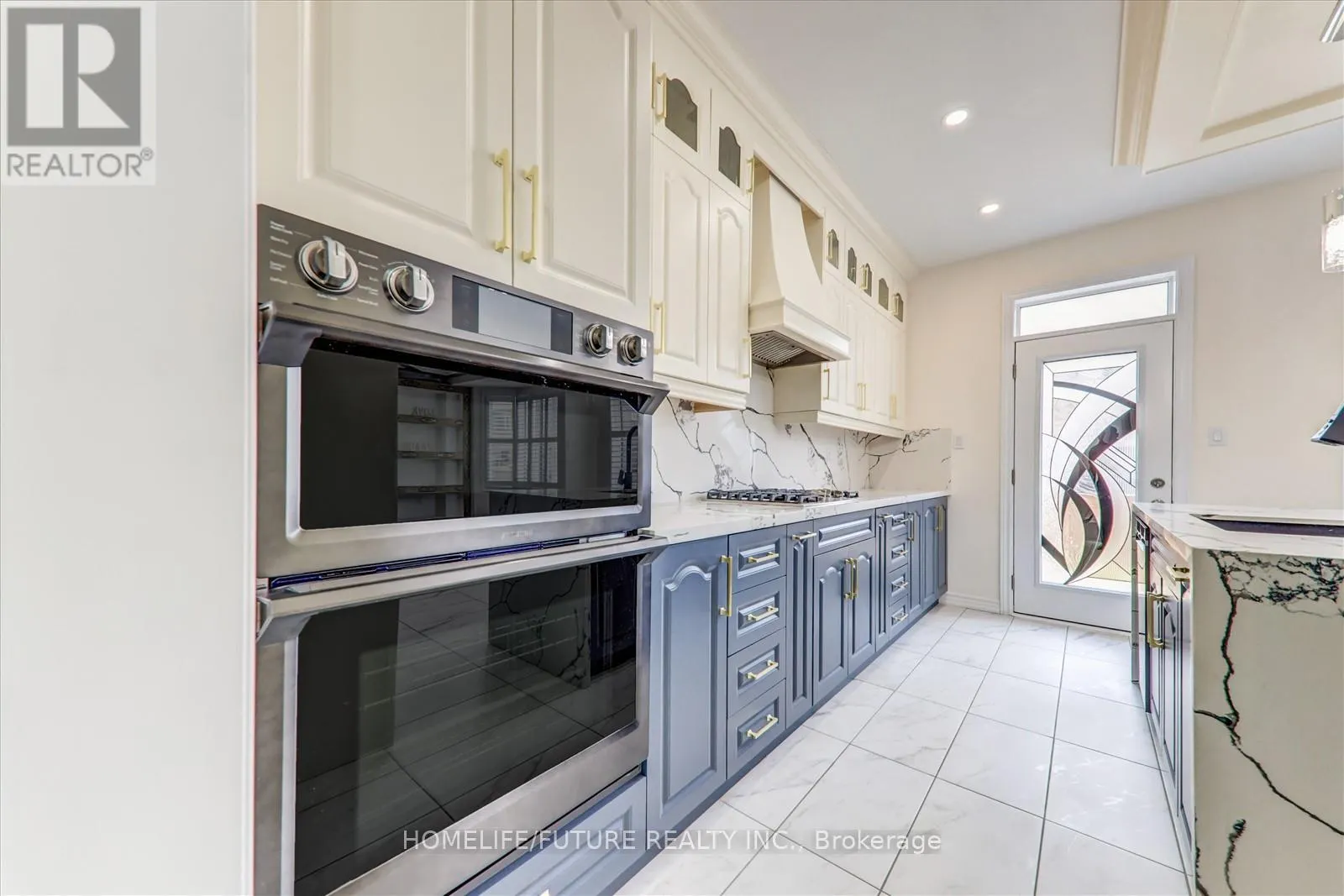 64 SWORDFISH DRIVE