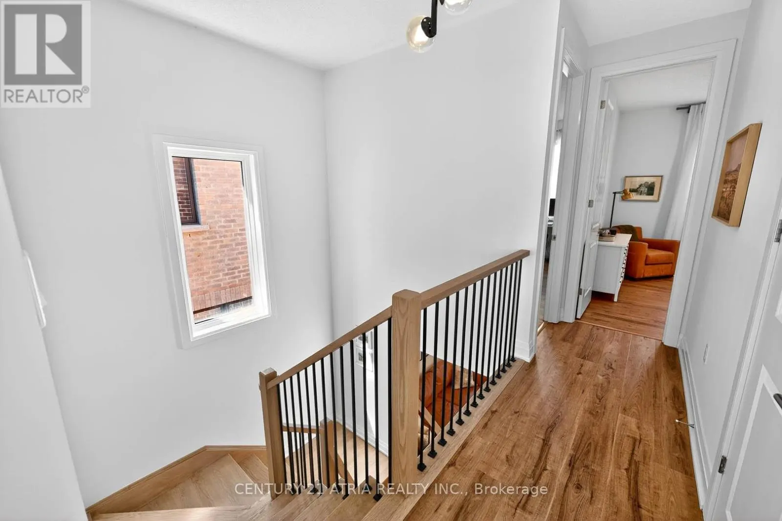 2888 FOXDEN SQUARE