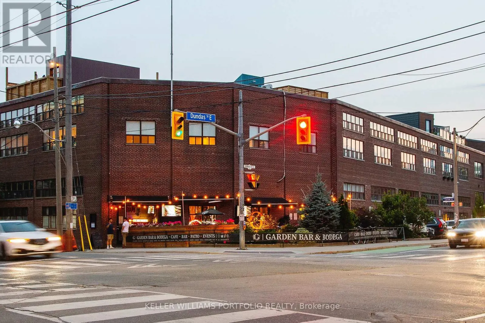 706 - 1201 DUNDAS STREET E