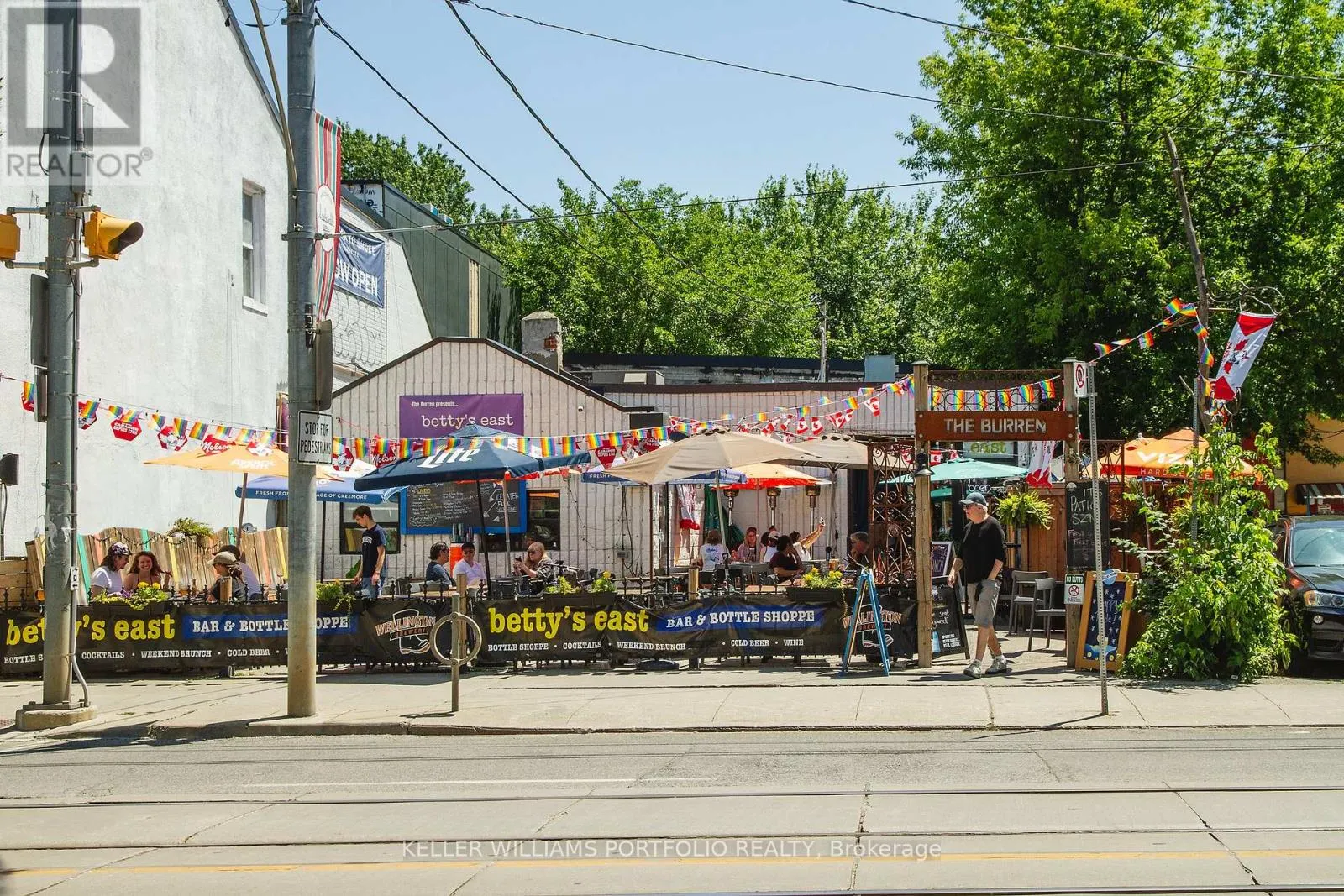 706 - 1201 DUNDAS STREET E
