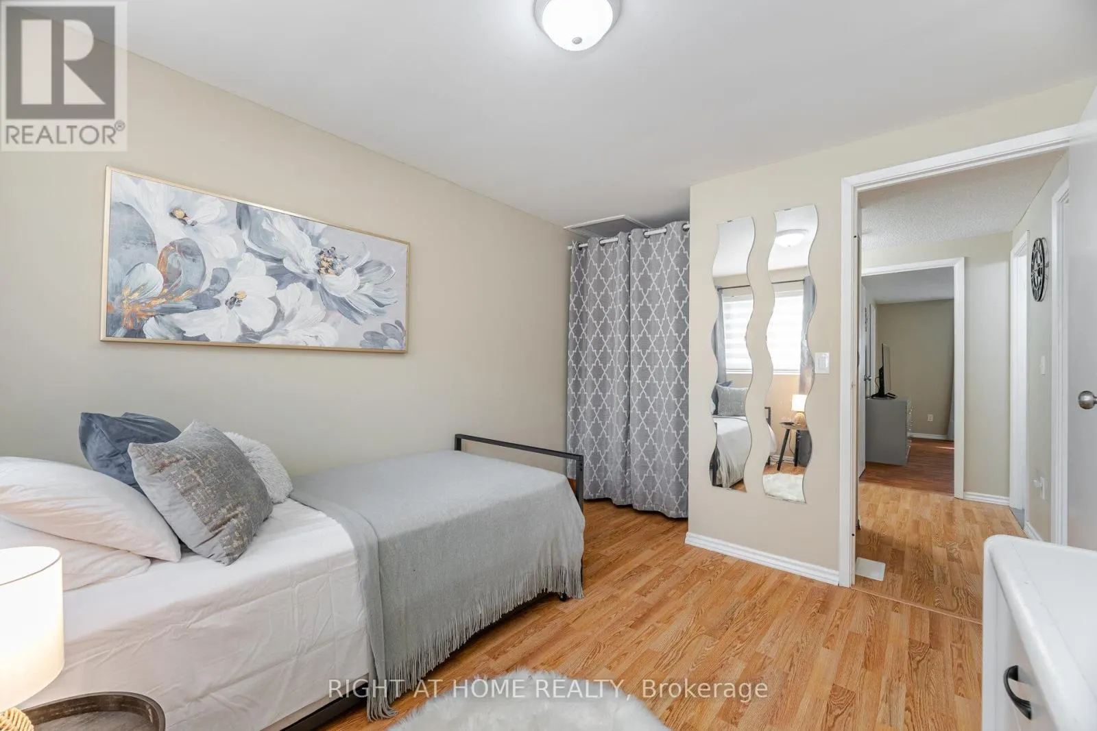 # 45 - 907 BURNS STREET W