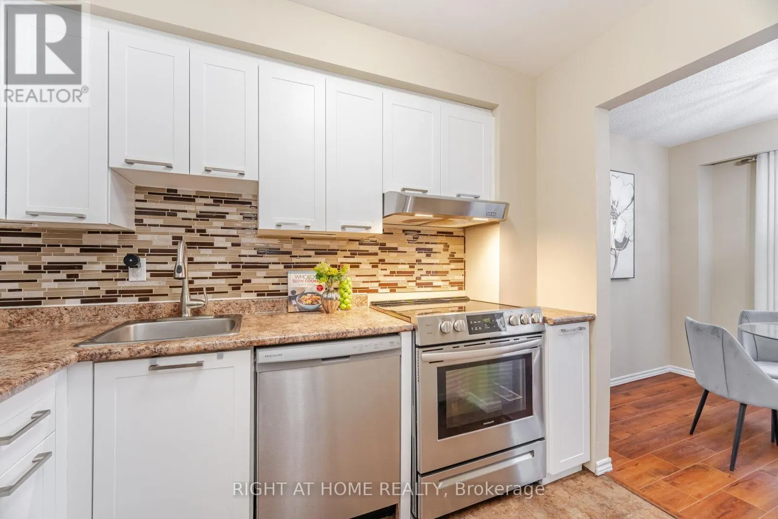 # 45 - 907 BURNS STREET W