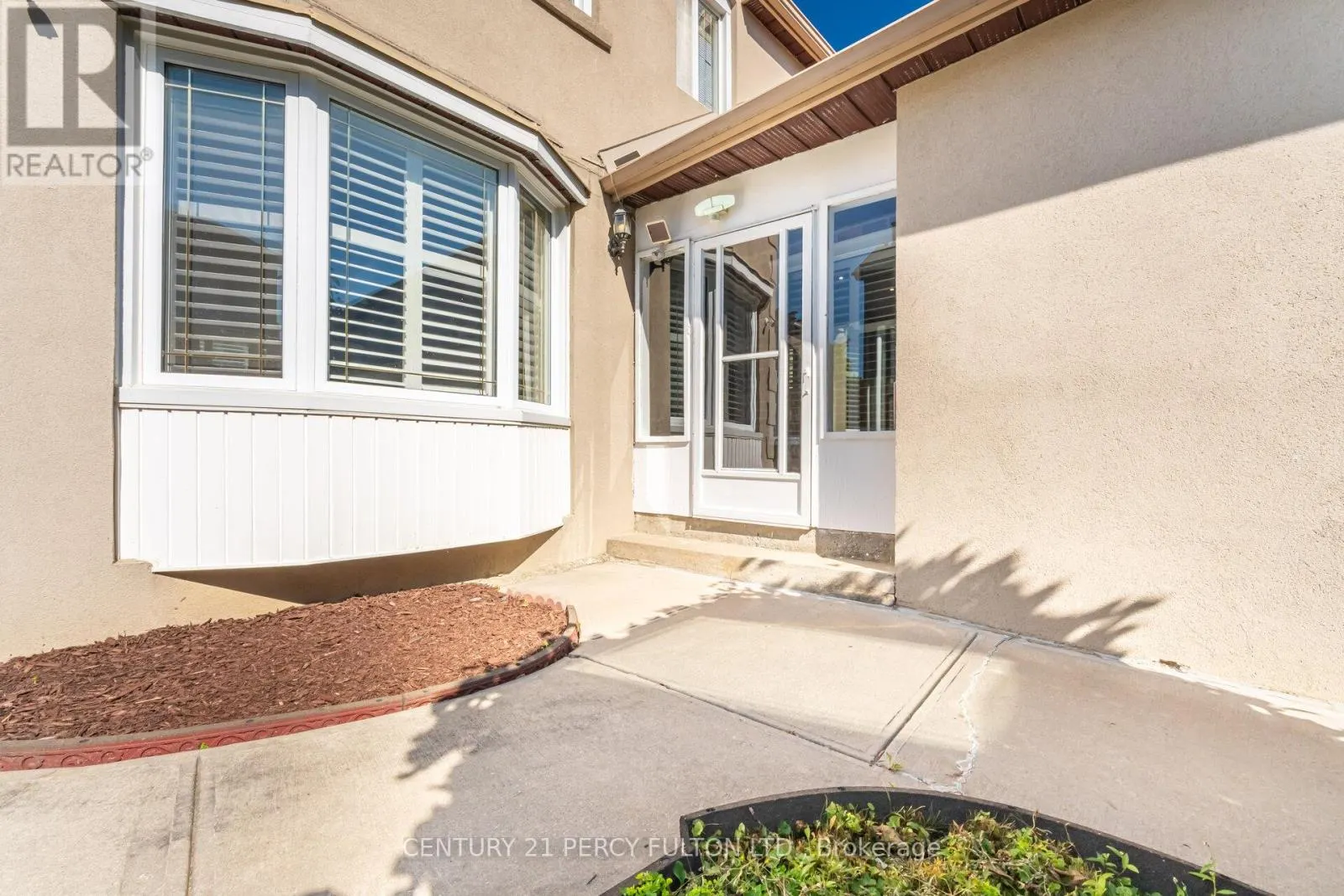 4 RADFORD DRIVE