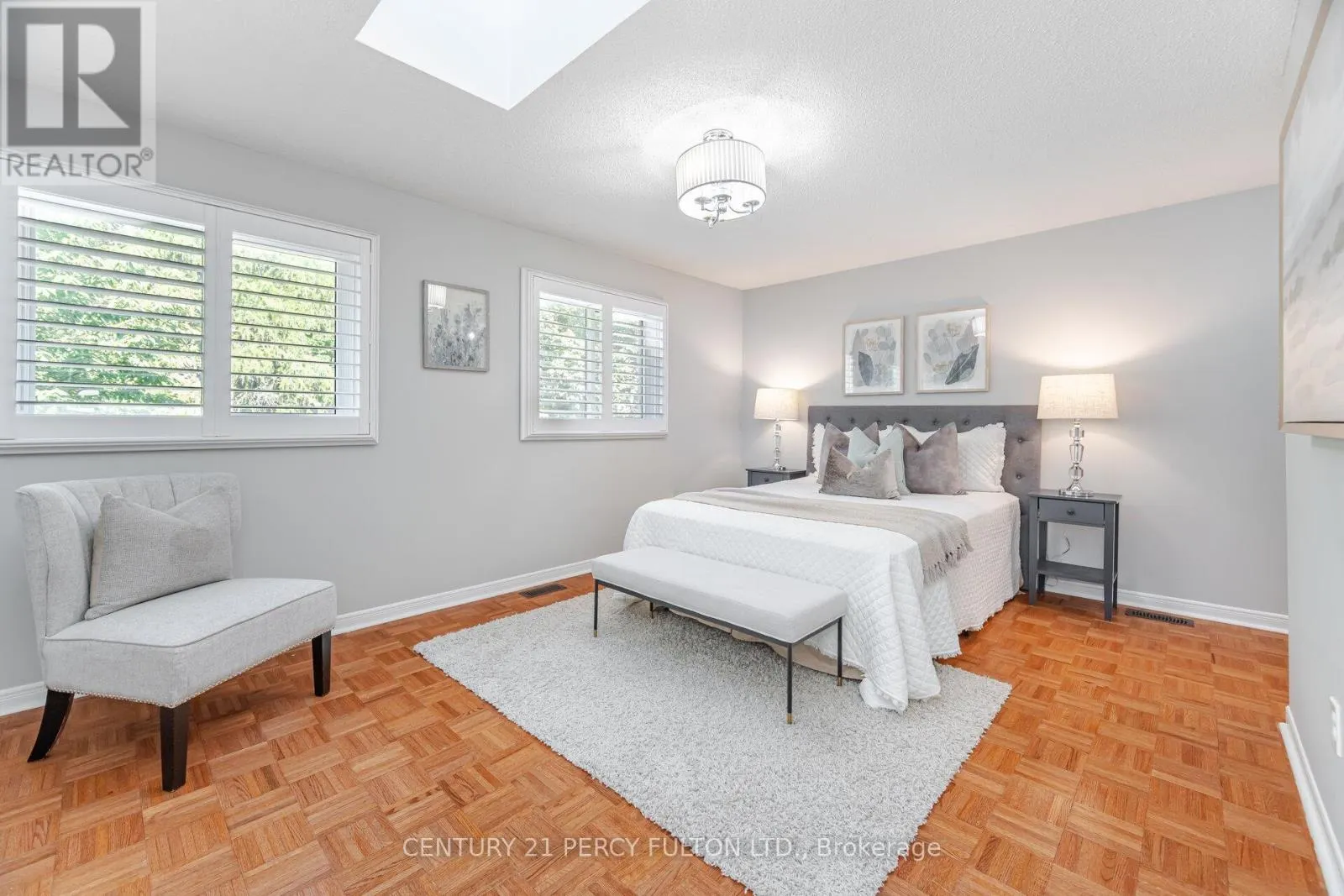 4 RADFORD DRIVE