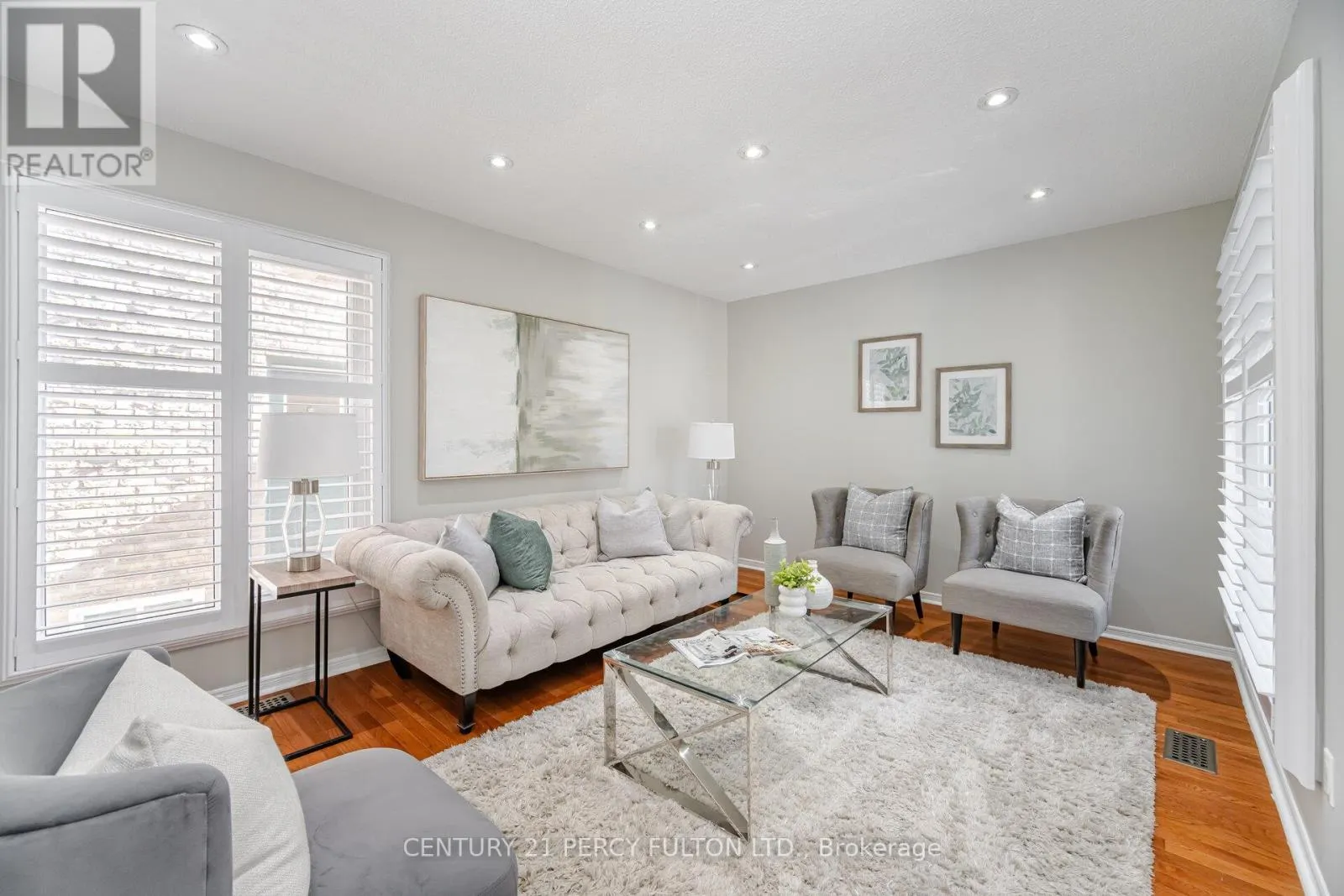 4 RADFORD DRIVE