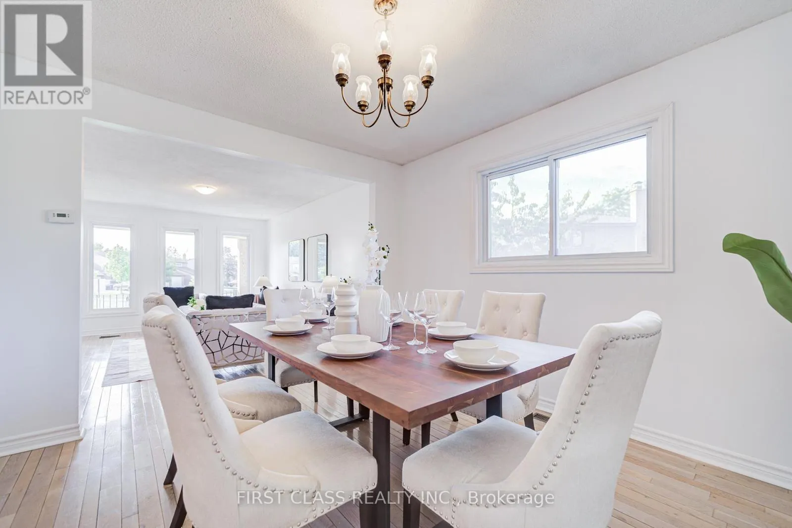 53 TREETOPS COURT