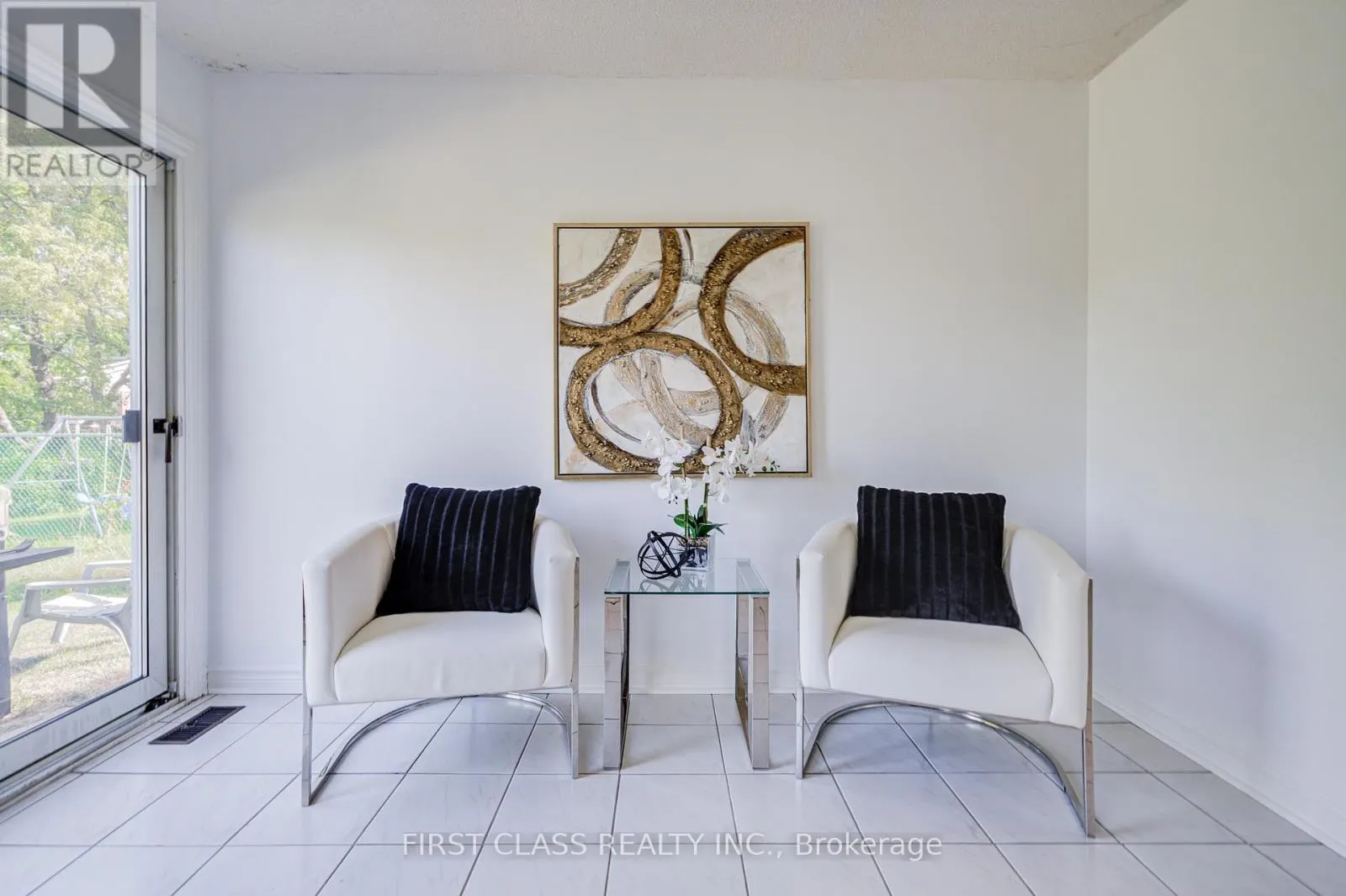 53 TREETOPS COURT