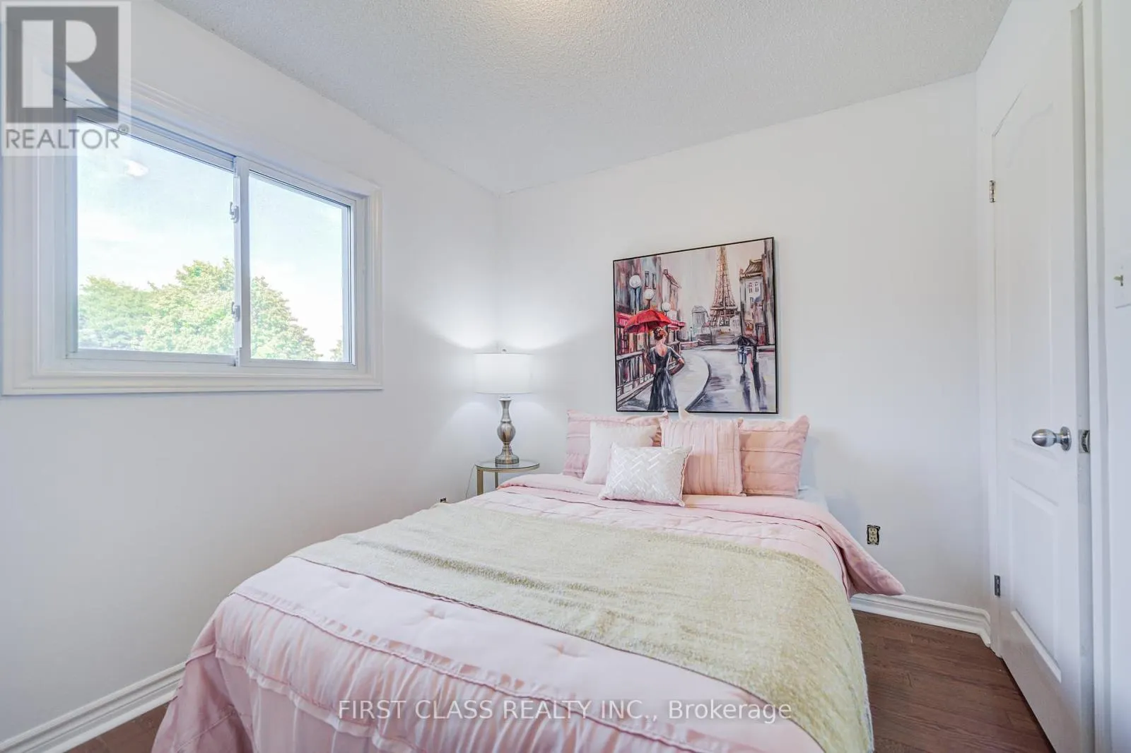 53 TREETOPS COURT